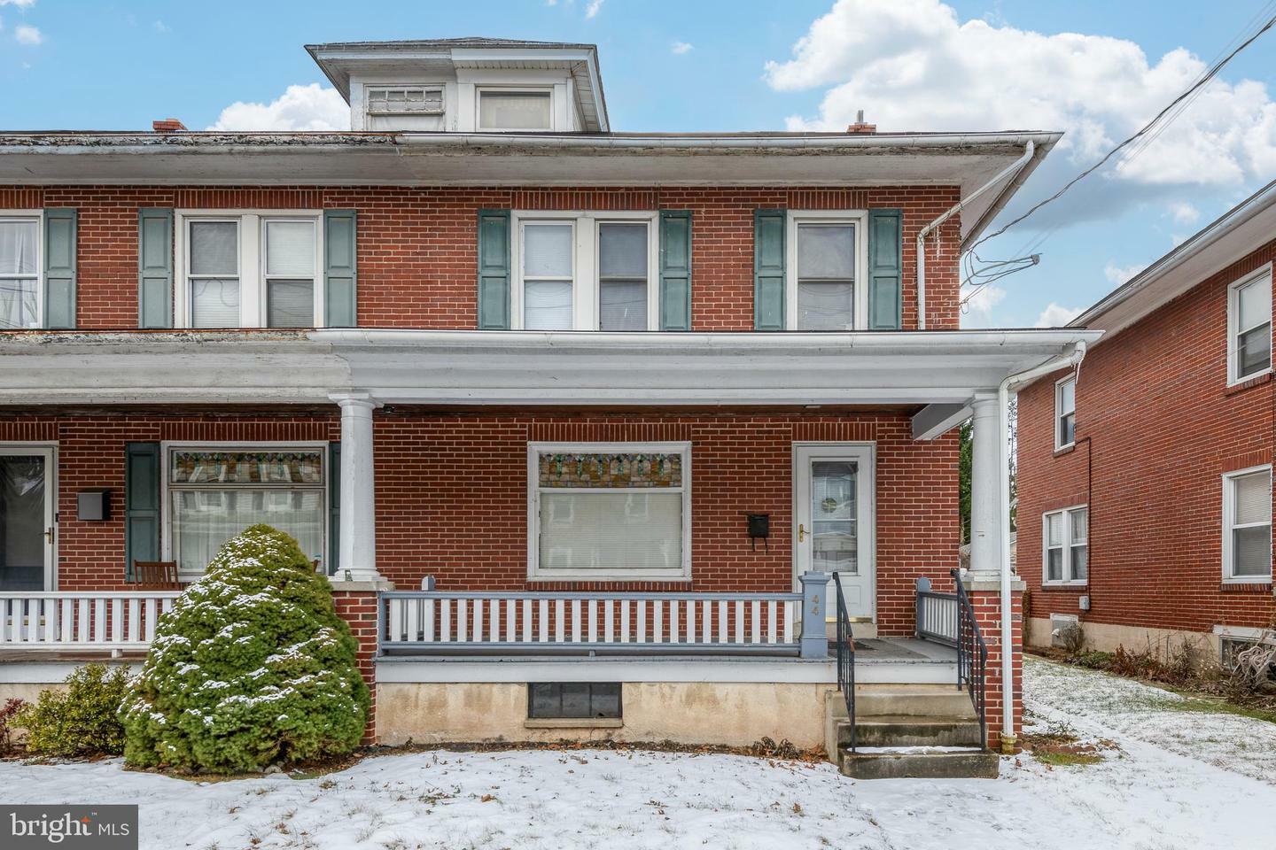 Property Photo:  44 Cacoosing Avenue  PA 19608 