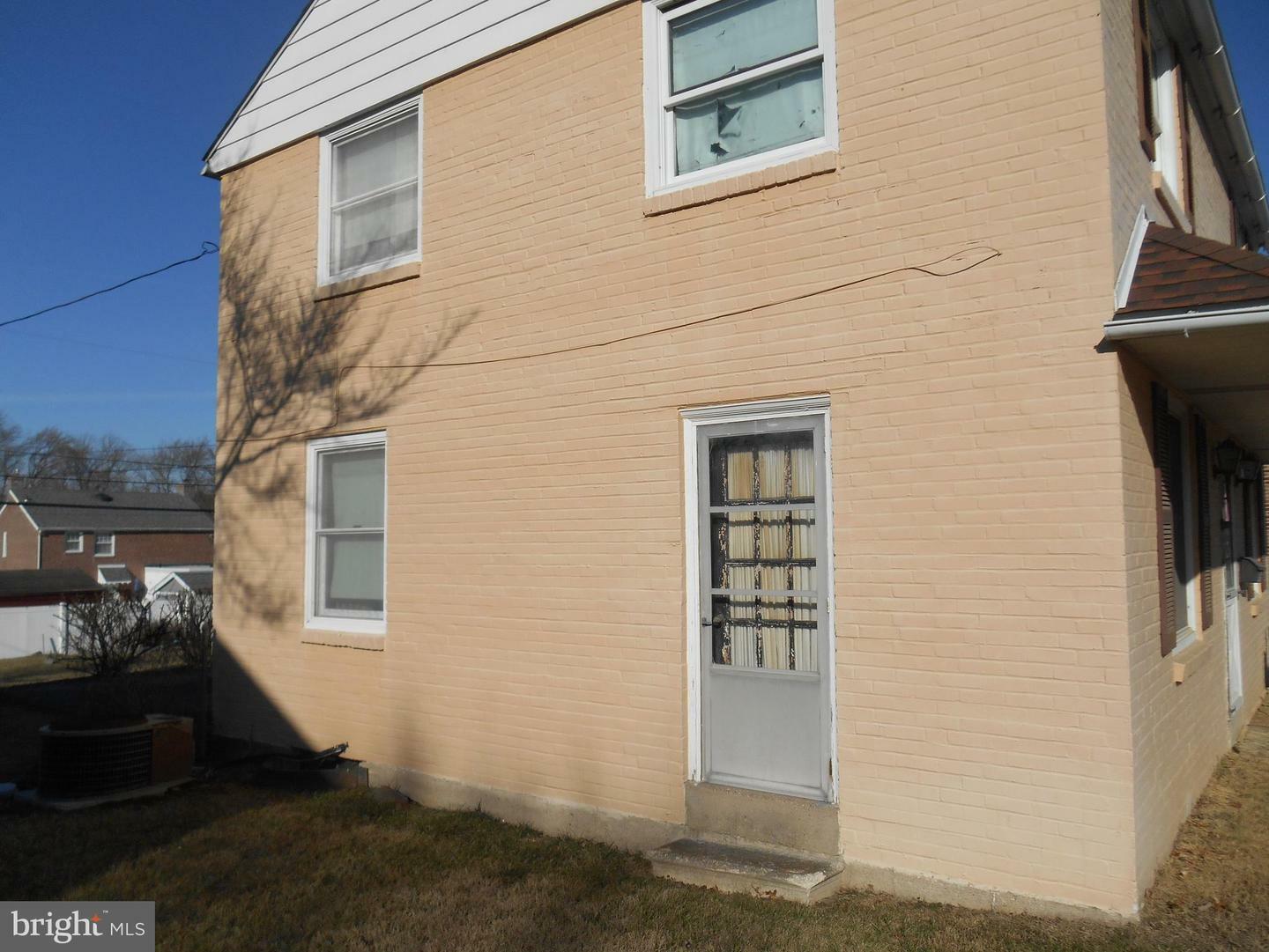 Property Photo:  456 Wheatsheaf Road  PA 19064 