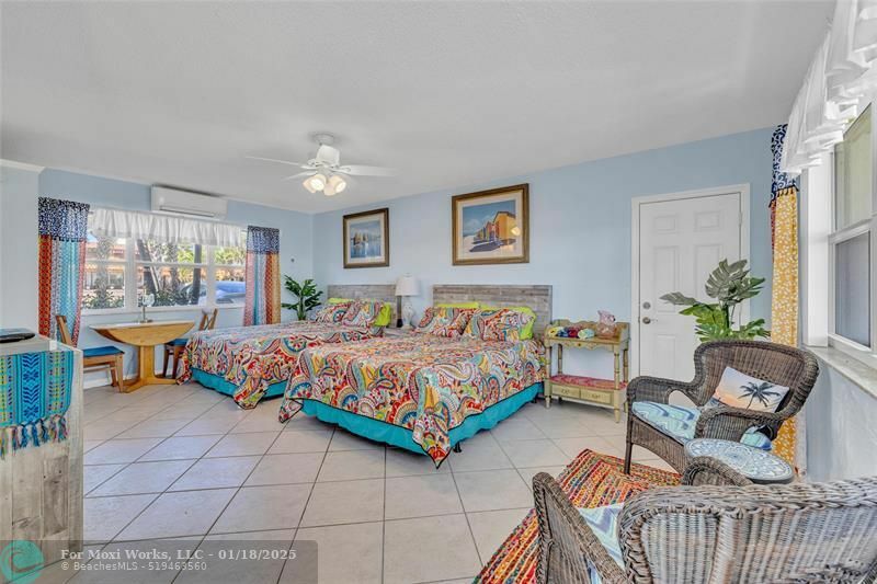 Property Photo:  4520 El Mar Dr 1  FL 33308 