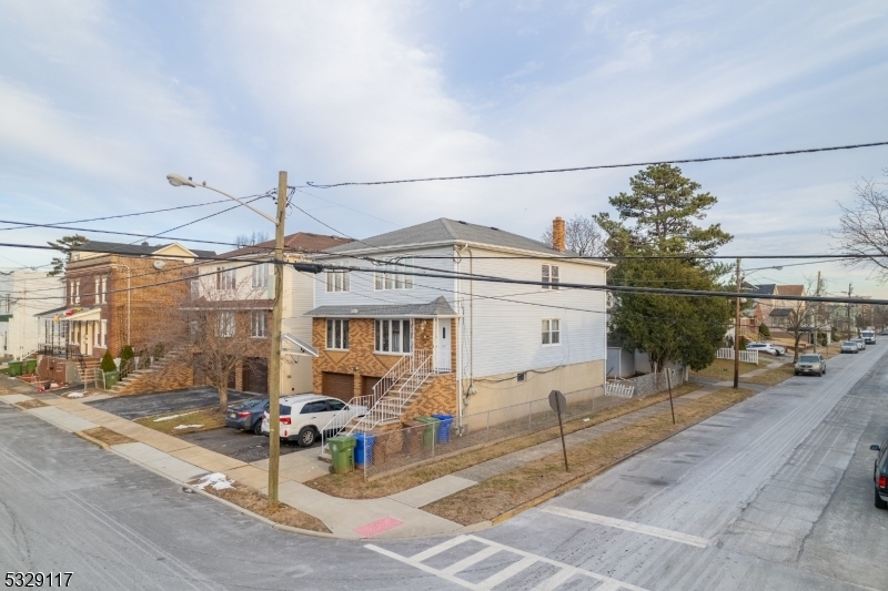 Property Photo:  517 W Elm St 2  NJ 07036 