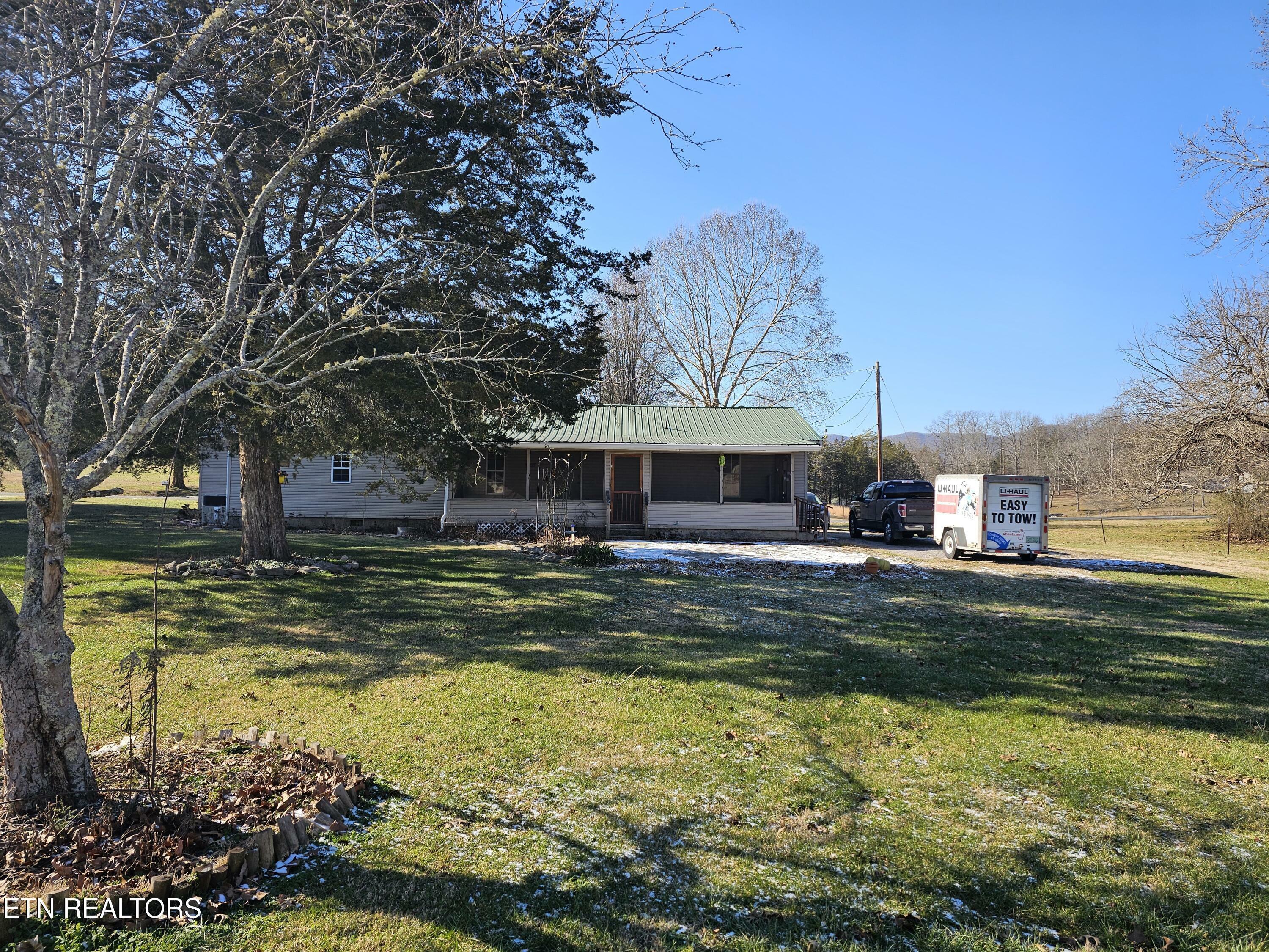 Property Photo:  184 Glade Rd  TN 37724 