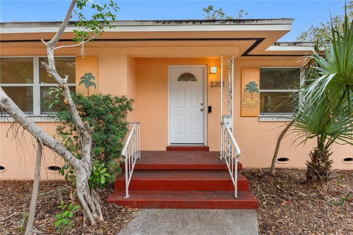 Property Photo:  2201 Park Street N  FL 33710 
