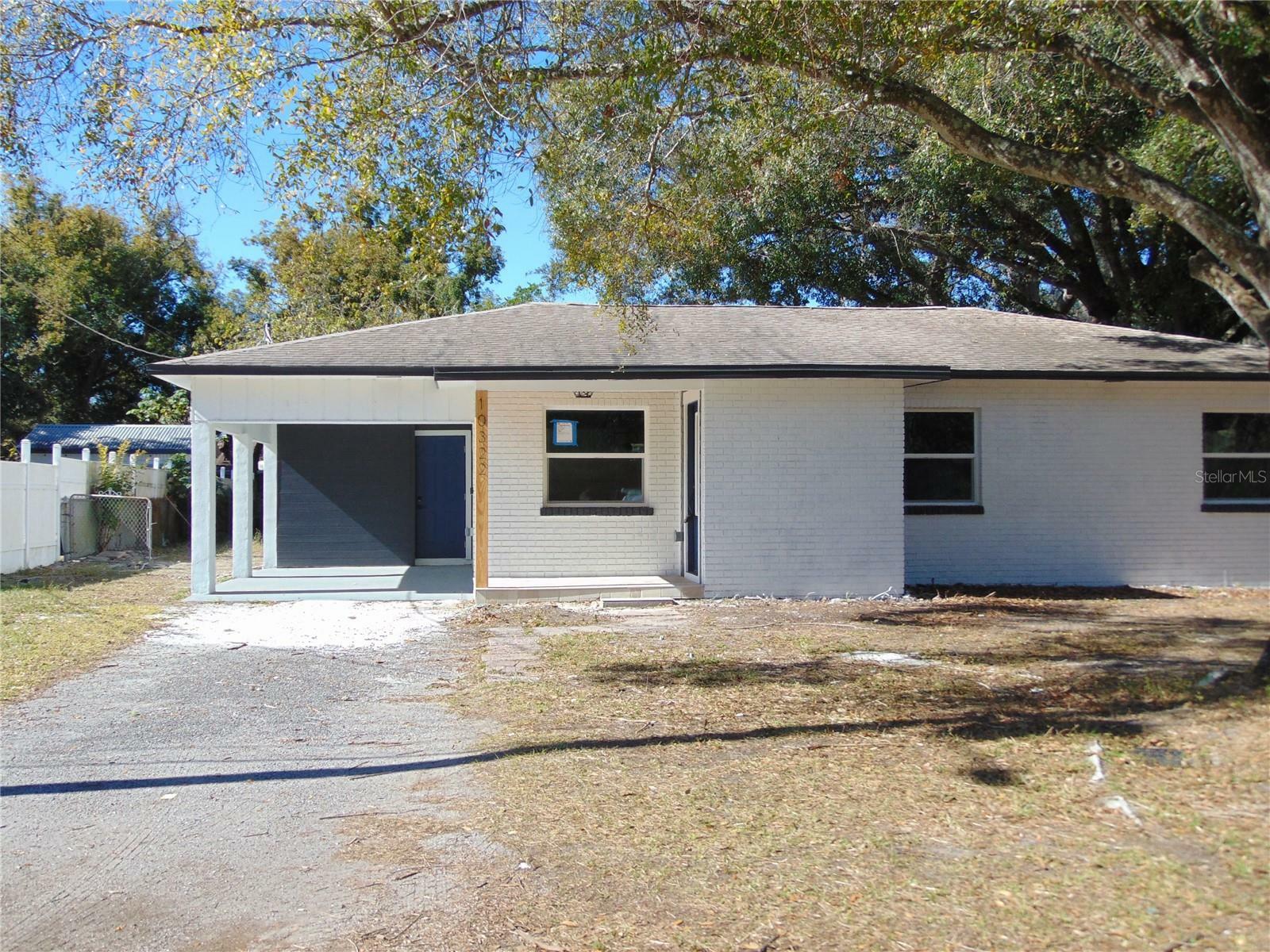 Property Photo:  10322 N Oakleaf Avenue  FL 33612 