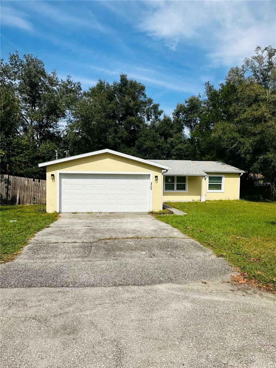 Property Photo: 27173 Simona Avenue FL 34602