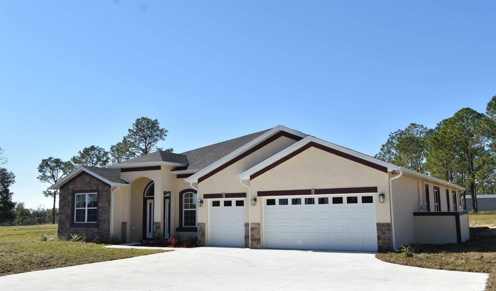 Property Photo:  41289 County Road, 452  FL 34788 