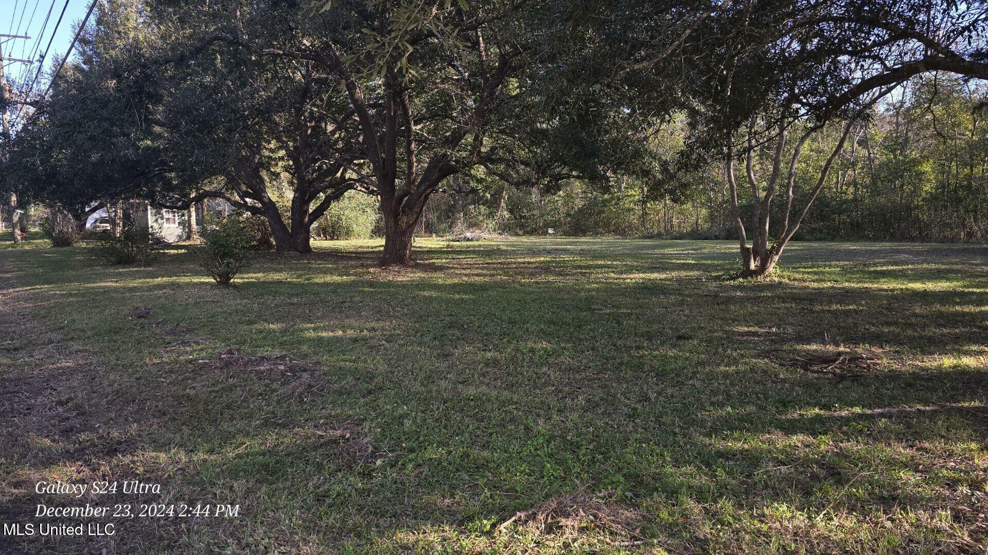 Property Photo:  1609 Hastings Road  MS 39553 