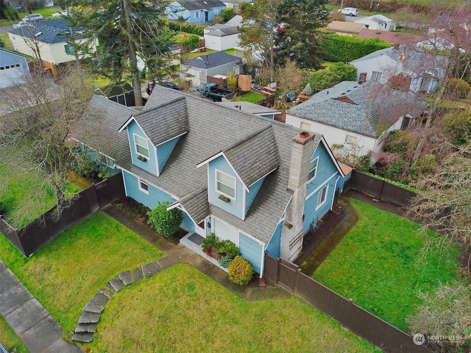 Property Photo:  2818 N Huson Street  WA 98407 