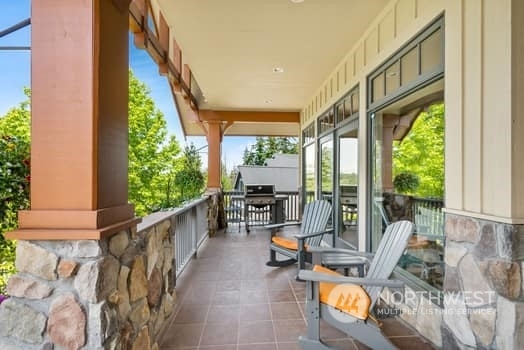 Property Photo:  529  37th Street  WA 98229 