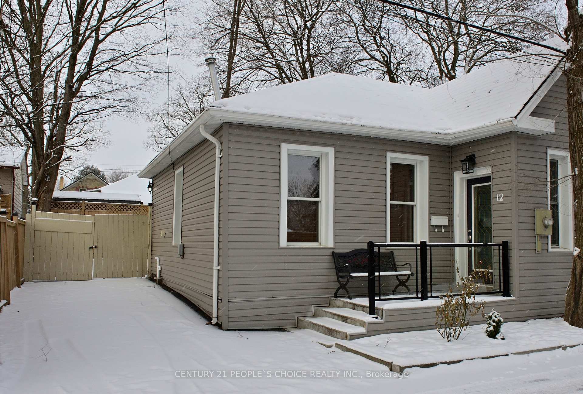 Photo de la propriété:  12 Barrie Lane  ON N1S 3A4 