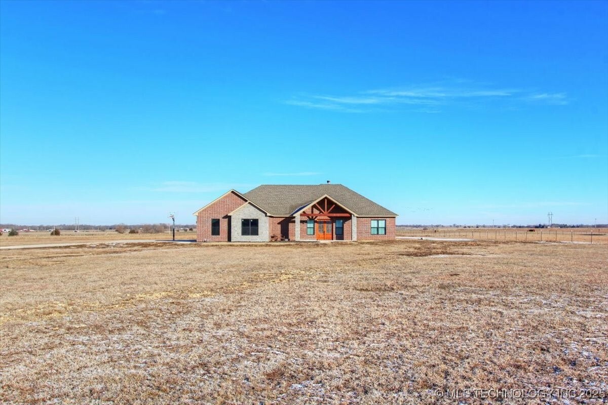 Property Photo:  399344 W 1425 Drive  OK 74029 