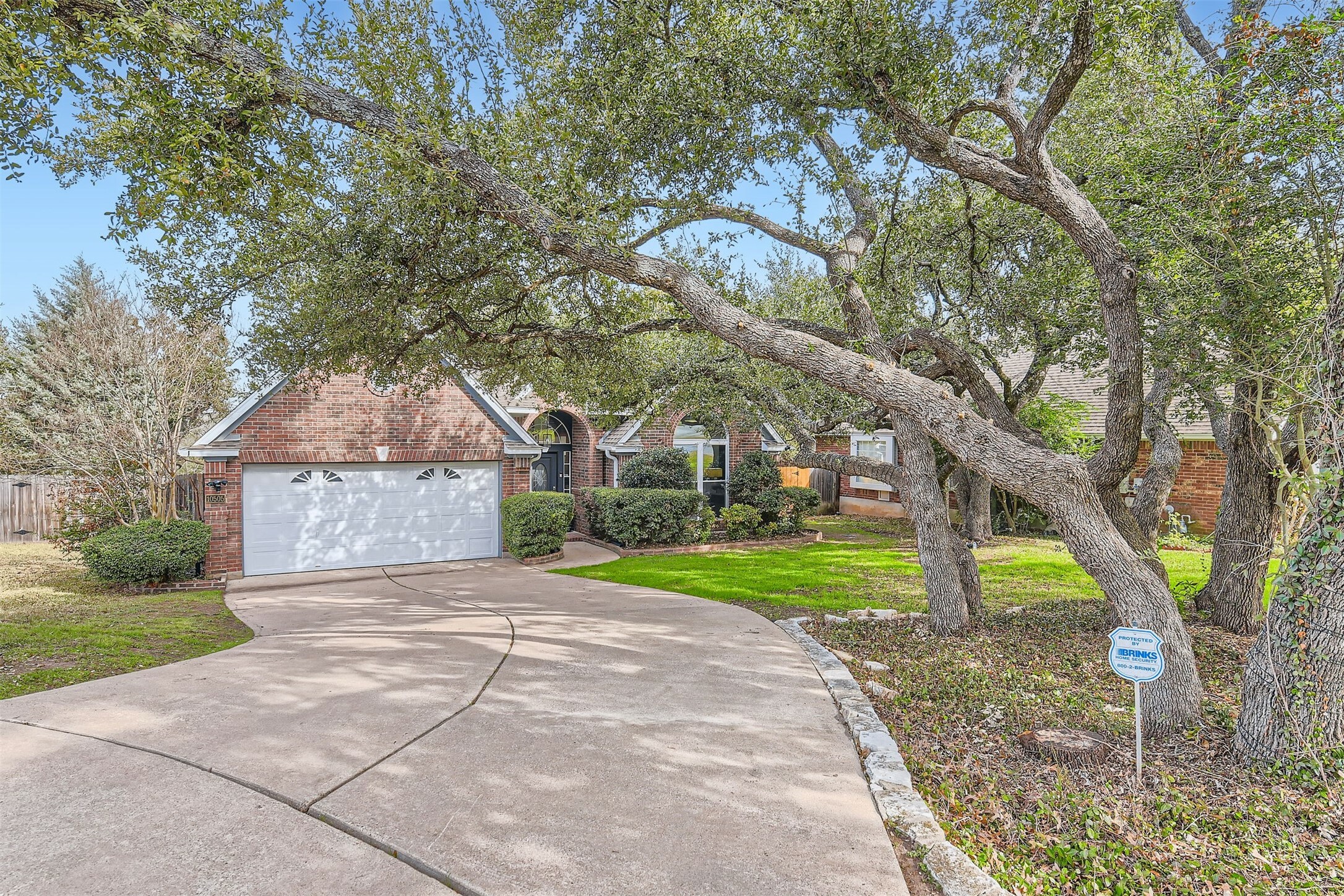 Property Photo:  10505 Pariva Trail  TX 78726 