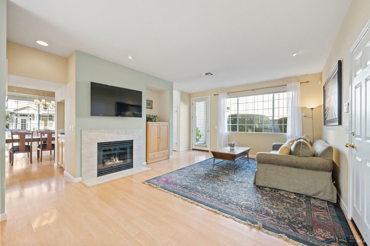 Property Photo:  3976 Match Point Avenue  CA 95407 