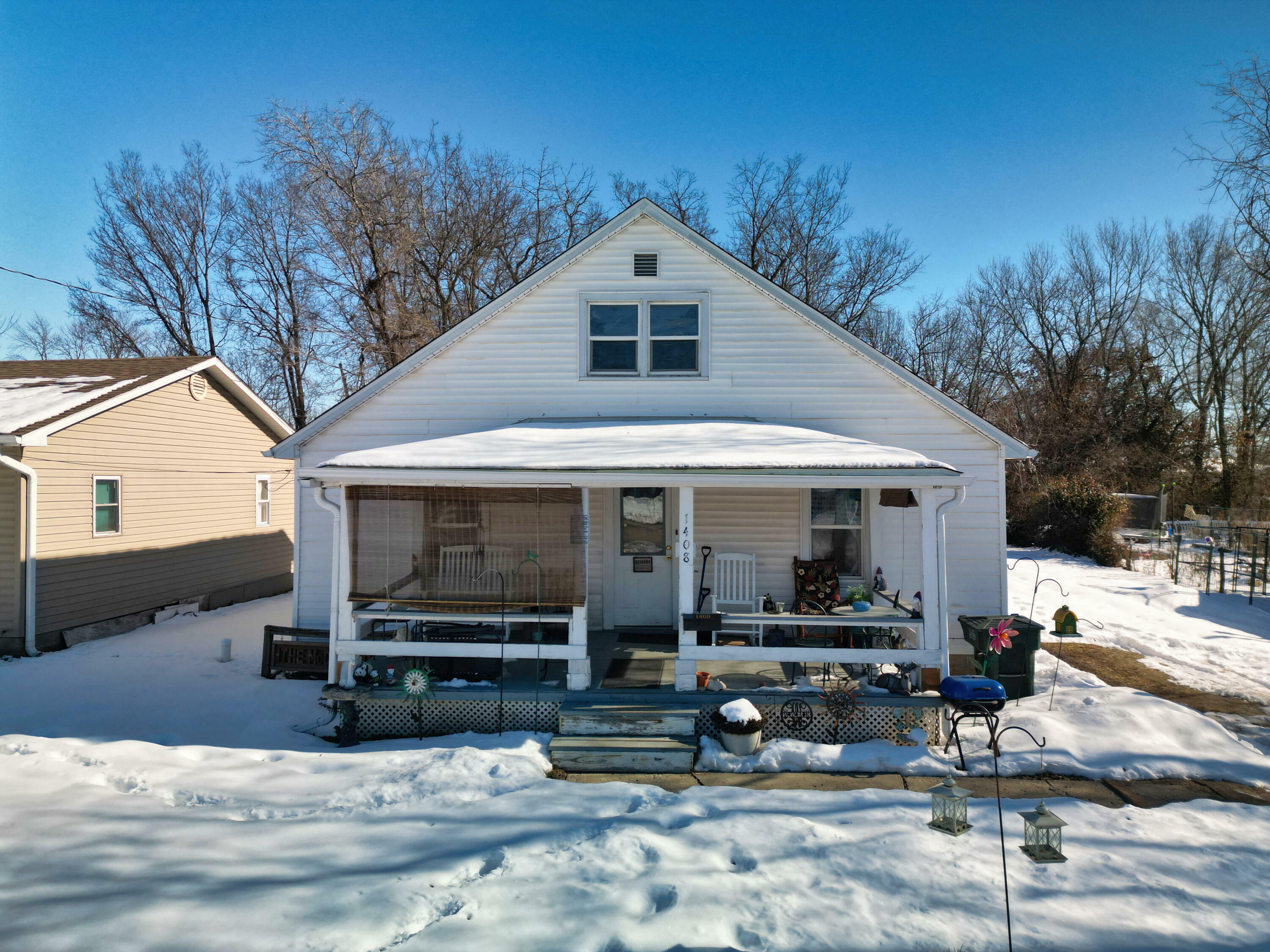 Property Photo:  1408 Westminster Ave  MO 65251 