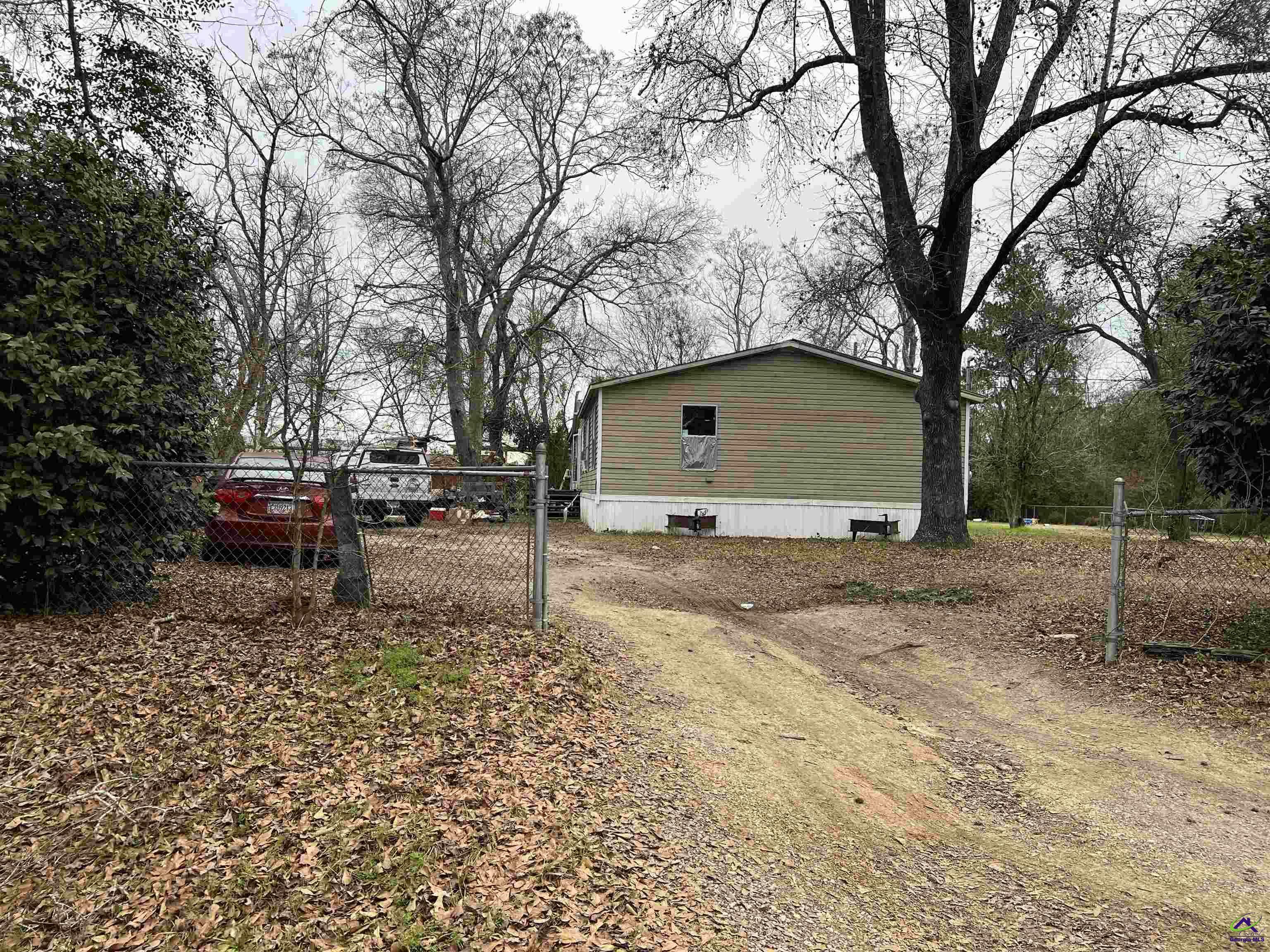 Property Photo:  208 Little Farm Lane  GA 31047 