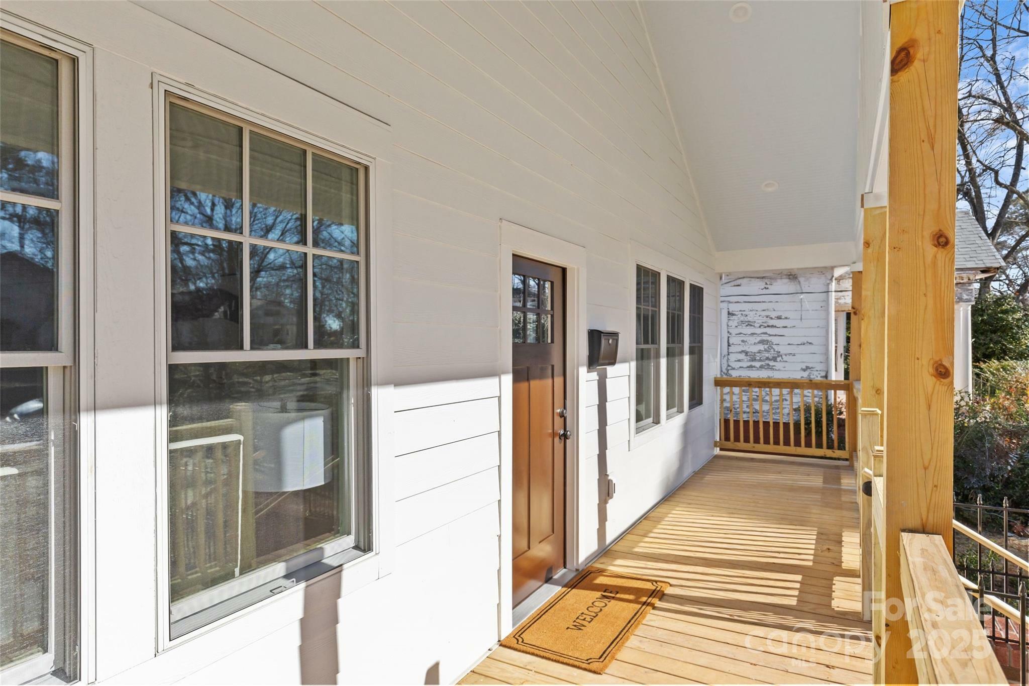 Property Photo:  520 W 5th Avenue  NC 28052 