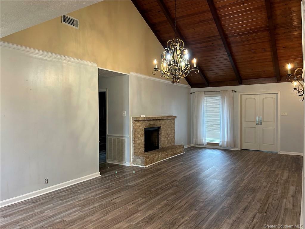 Property Photo:  1540 N Chateau Circle  LA 70605 