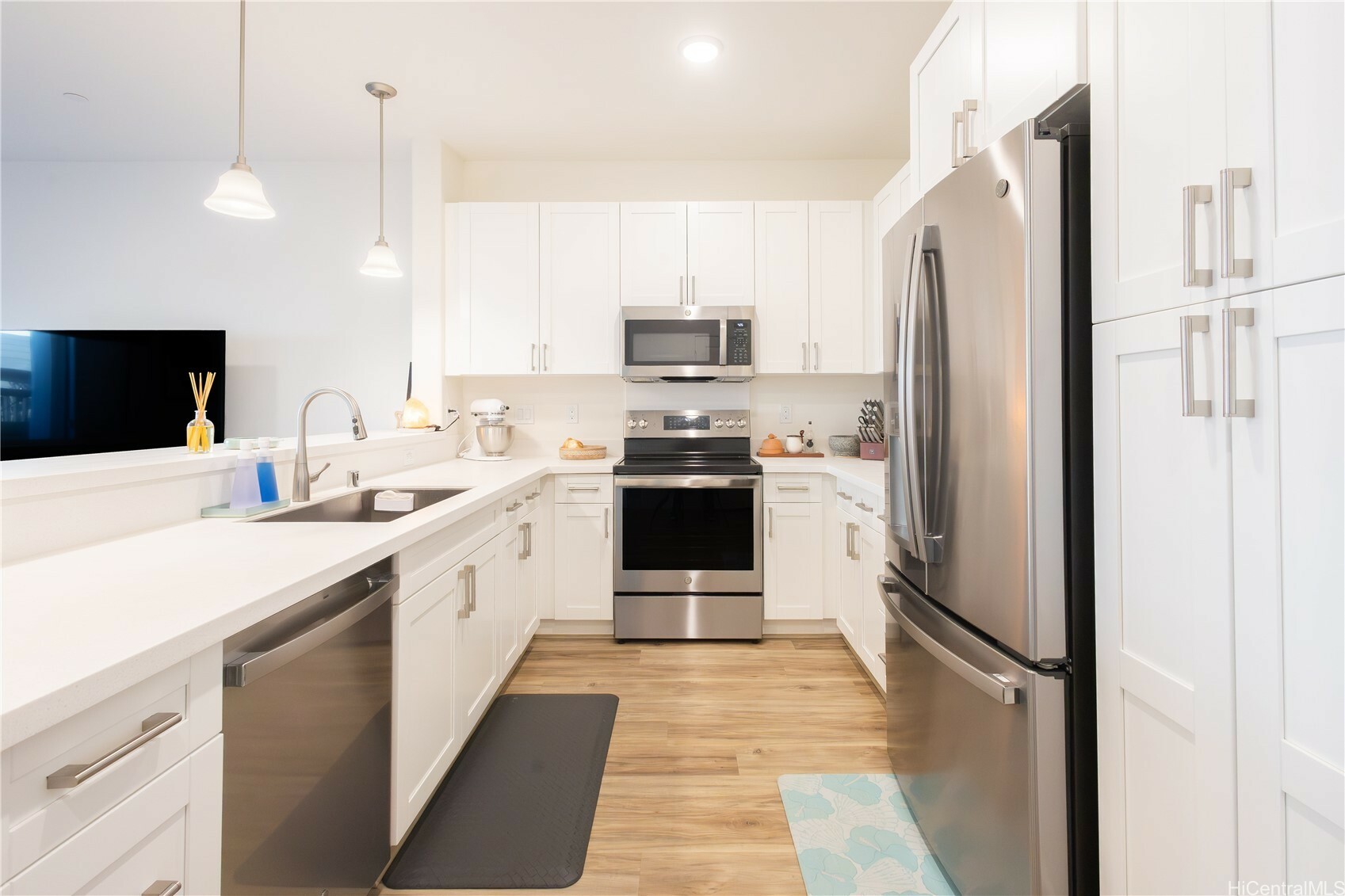 Property Photo: 94-1188 Kalahikiola Drive 605 HI 96797