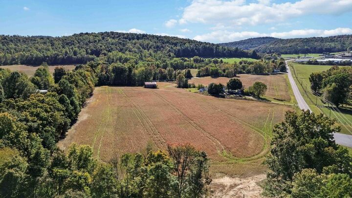 Property Photo:  732 Highway 558  KY 42602 