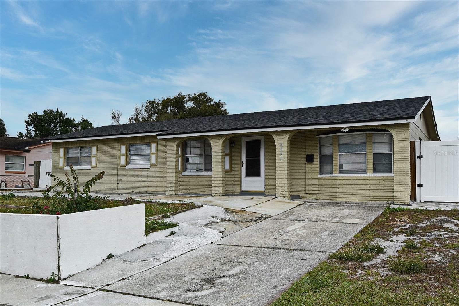 Property Photo:  2090 Ashland Boulevard  FL 32808 