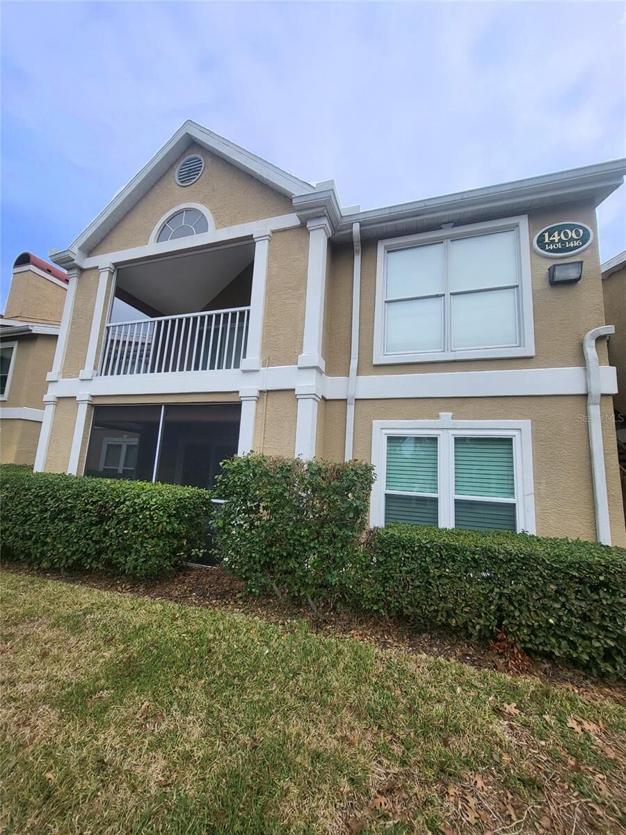 Property Photo: 9481 Highland Oak Drive 1403 FL 33647