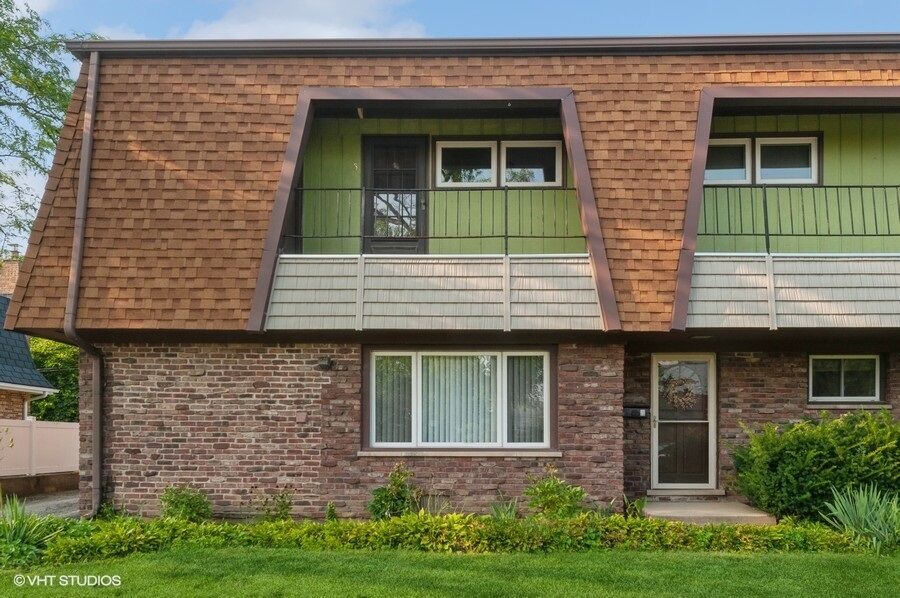 Property Photo: 1506 Topp Lane 2 IL 60025