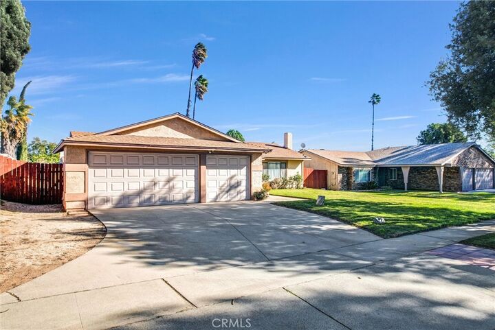 Property Photo:  1647 N Iris Avenue  CA 92376 