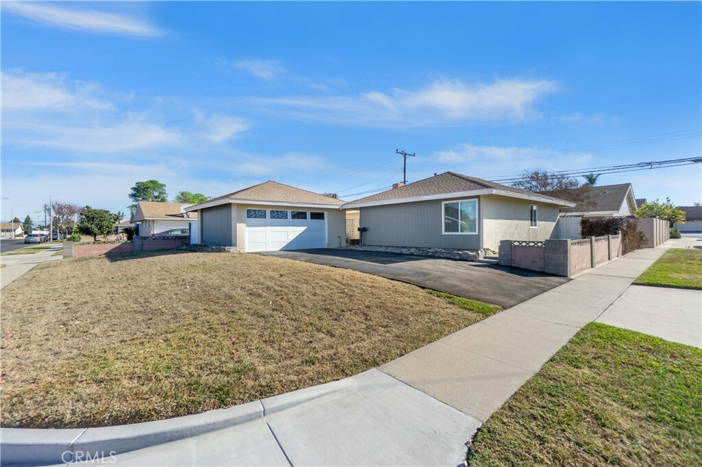 Property Photo:  10110 Margo Lane  CA 92683 