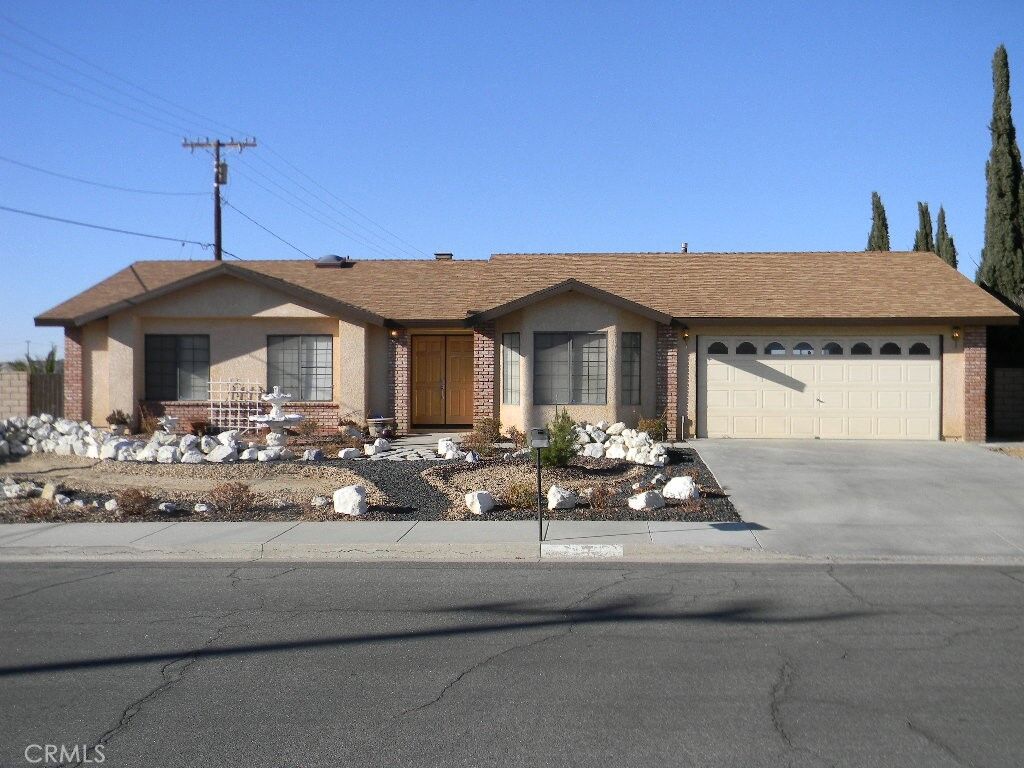 Property Photo:  14160 Apple Creek Drive  CA 92395 