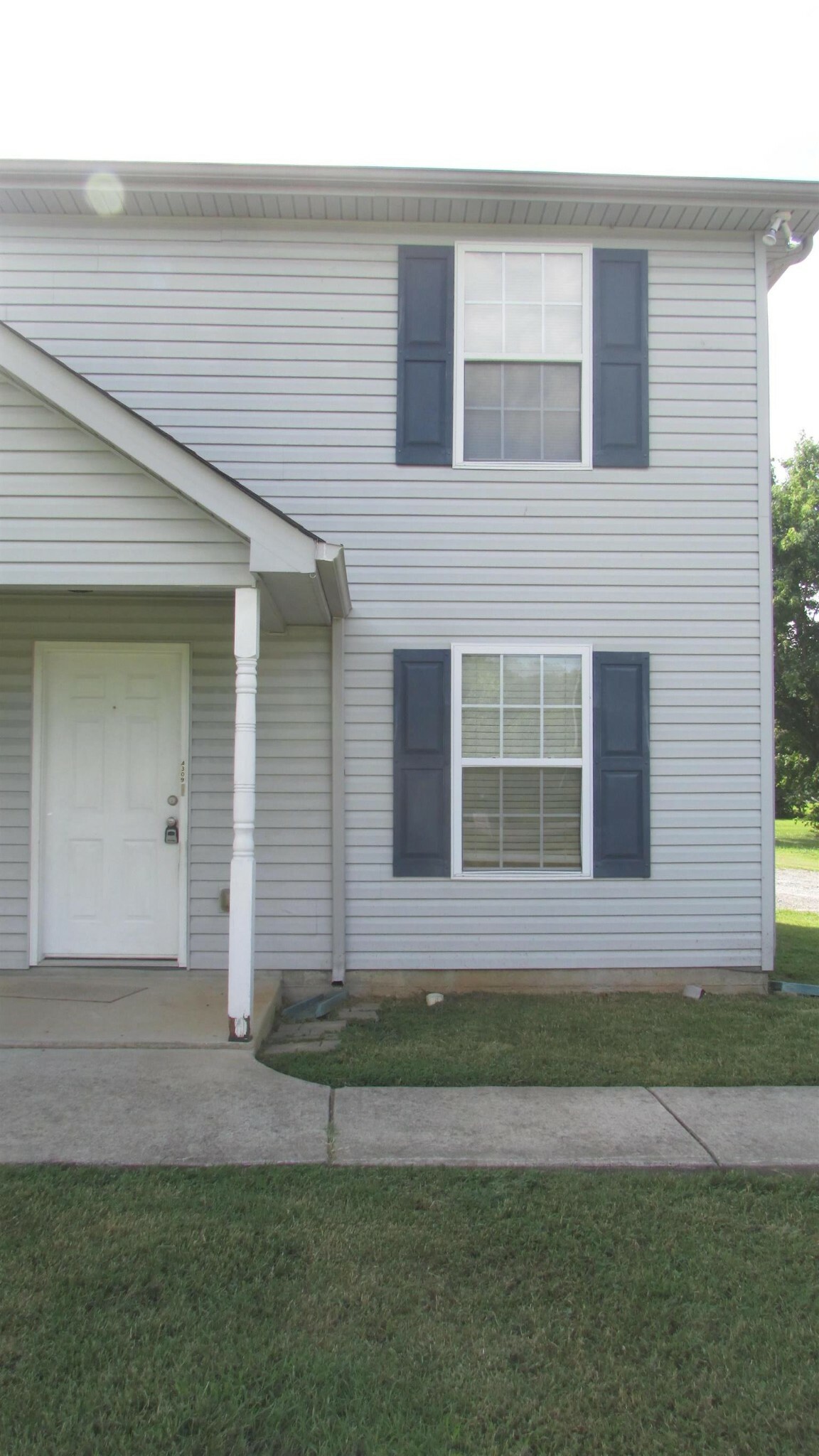 Property Photo:  4309 Cap Davis Ct  TN 37129 