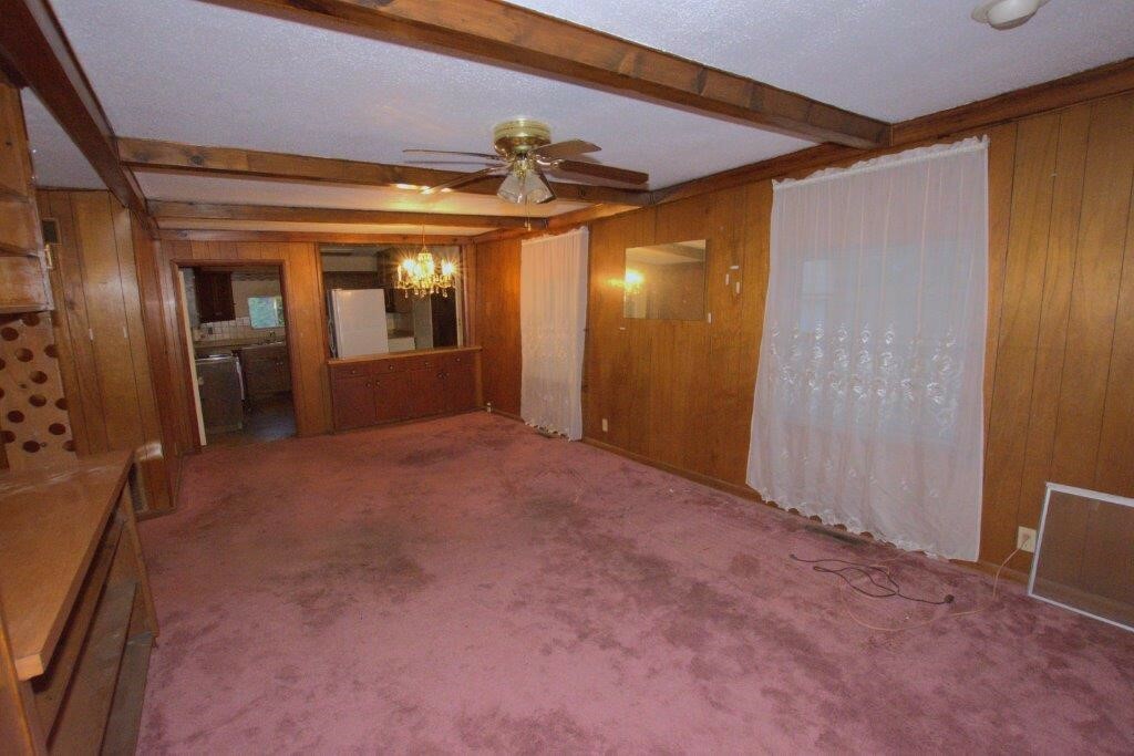 Property Photo:  423 E 39th Street  MO 64804 