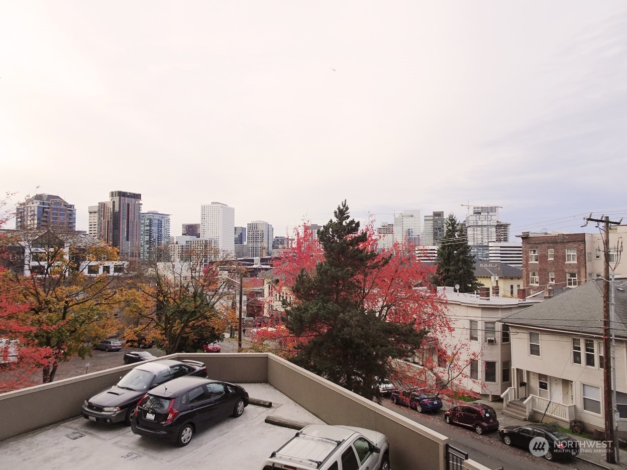 Property Photo:  1300  University Street 2E  WA 98101 