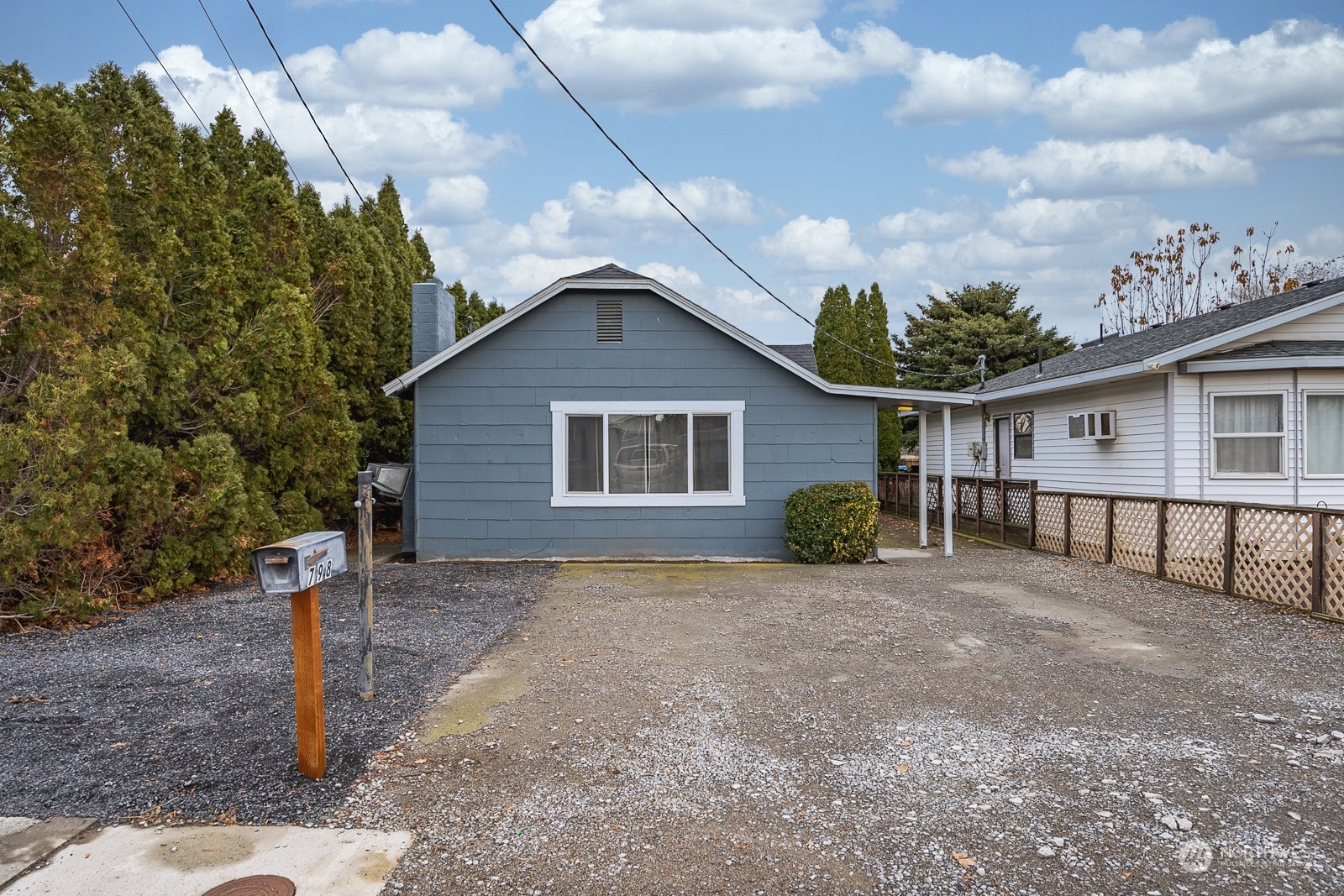 Property Photo:  798  C Street NW  WA 98823 