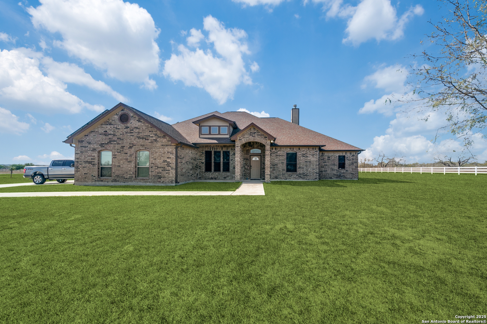 Property Photo: 16371 Borregas Road TX 78112