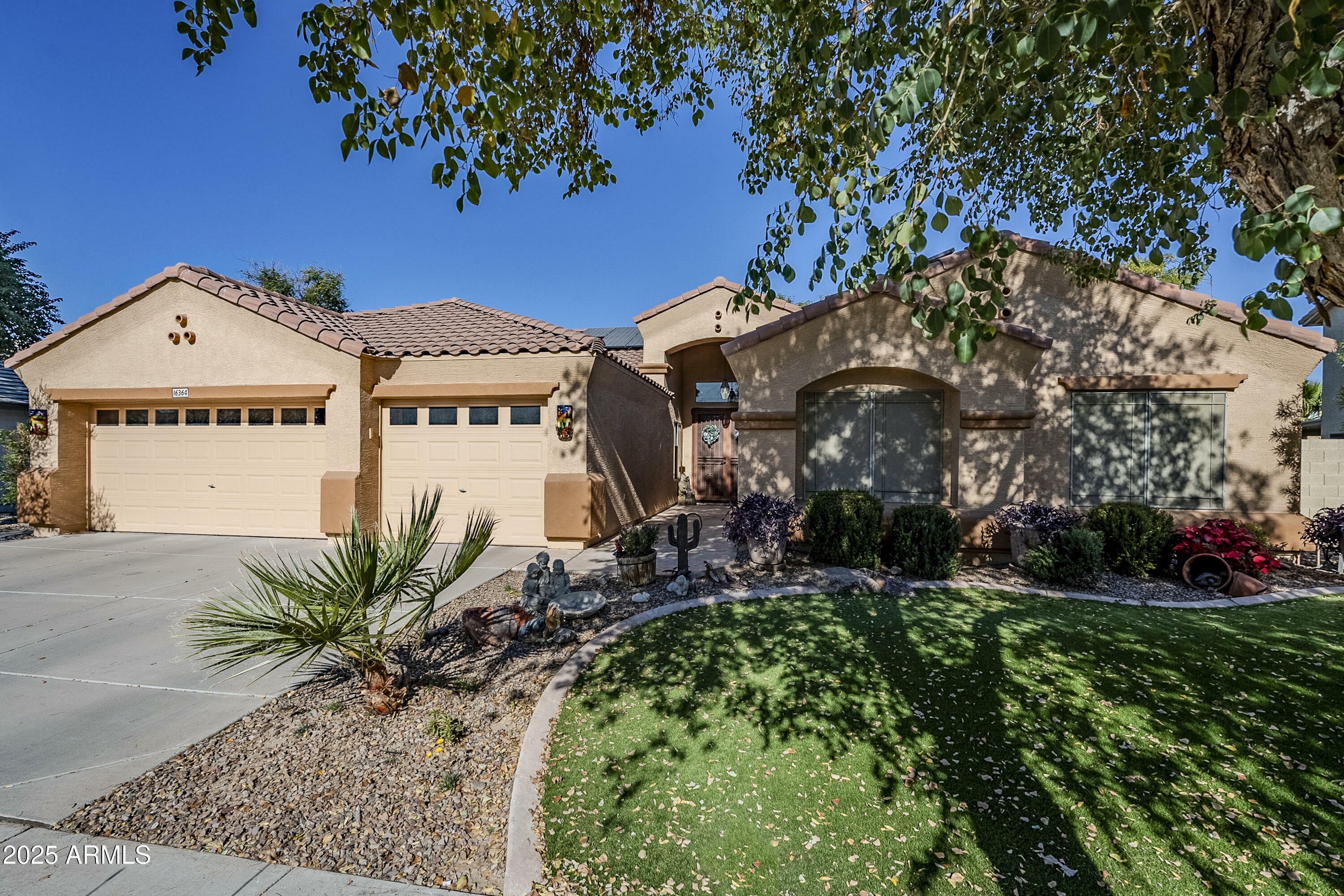 Property Photo:  16364 W Roosevelt Street  AZ 85338 