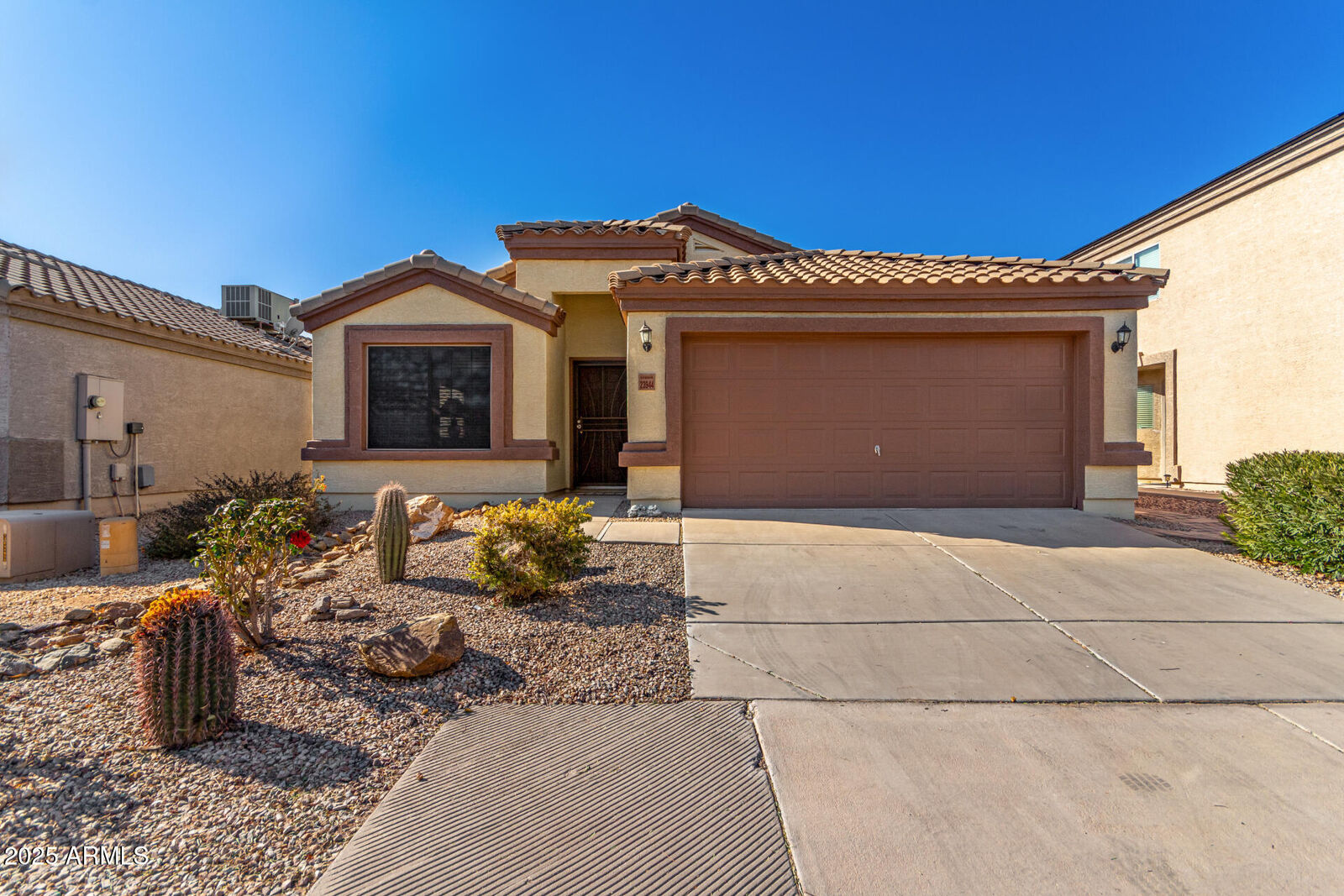 Property Photo:  23944 N High Dunes Drive  AZ 85132 