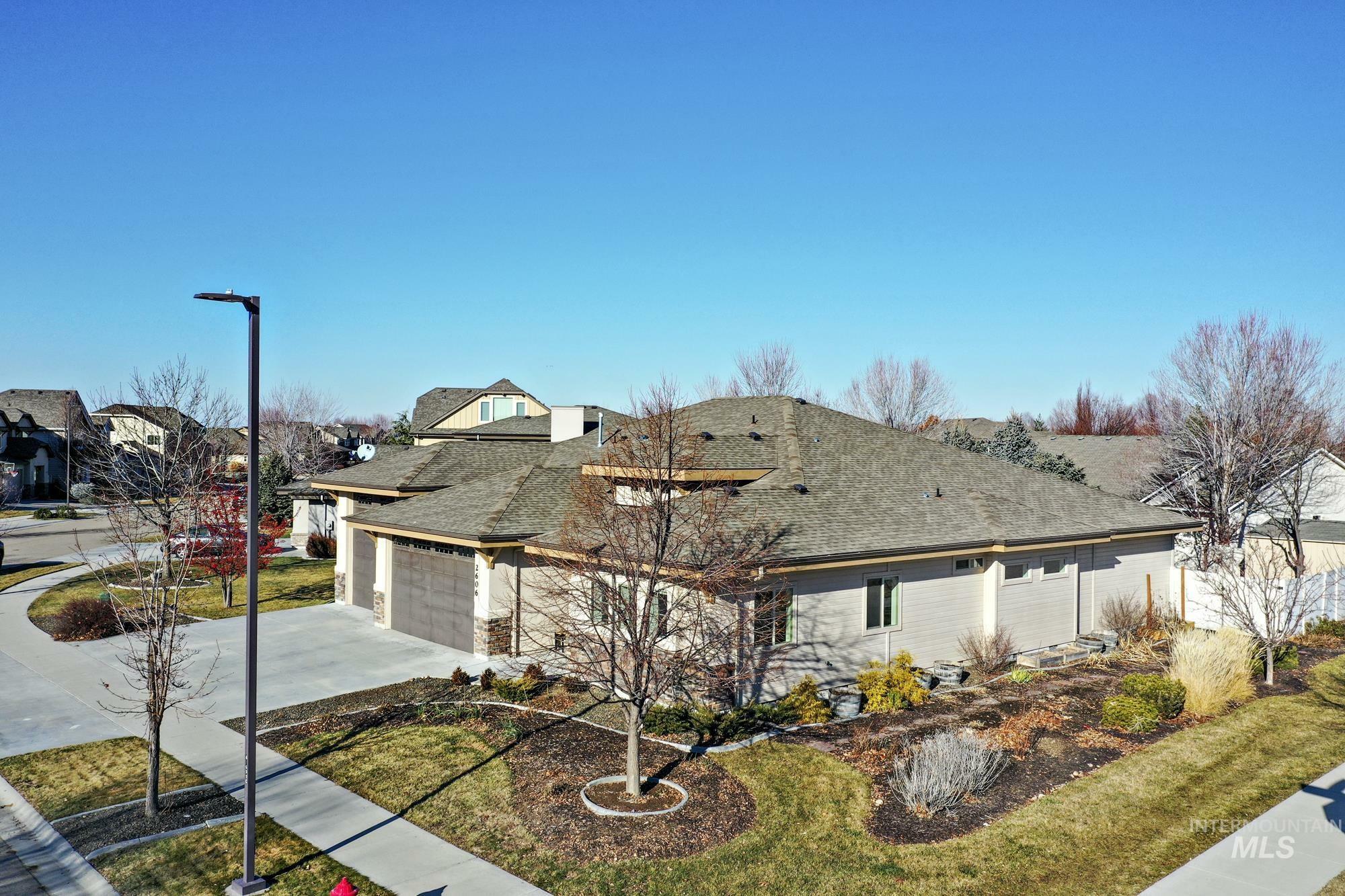 Property Photo:  2606 E Mount Etna Drive  ID 83642-5168 