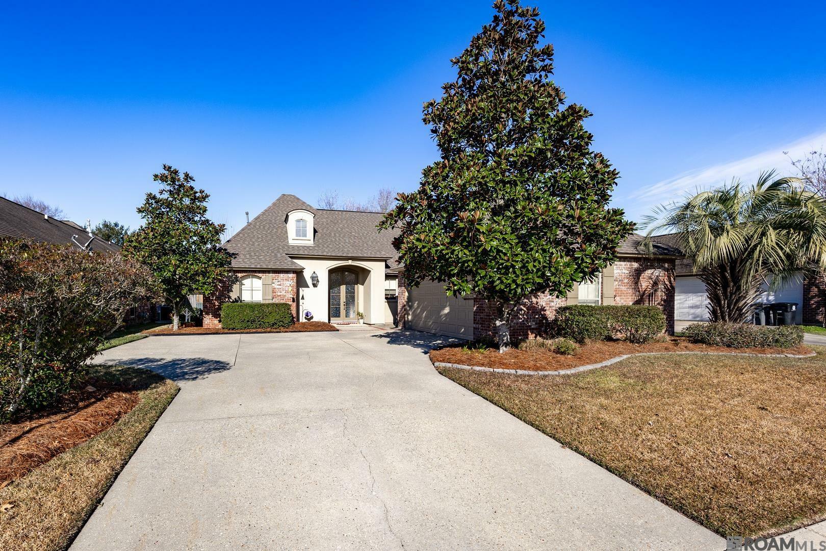 Property Photo: 10771 Hillrose Ave LA 70810