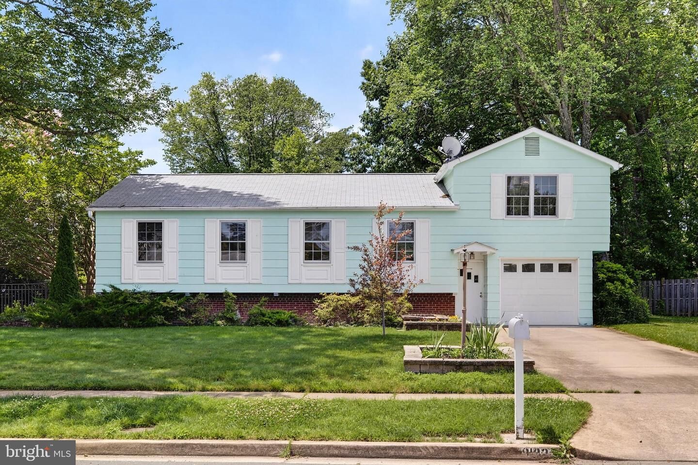 Property Photo: 8132 Keeler Street VA 22309