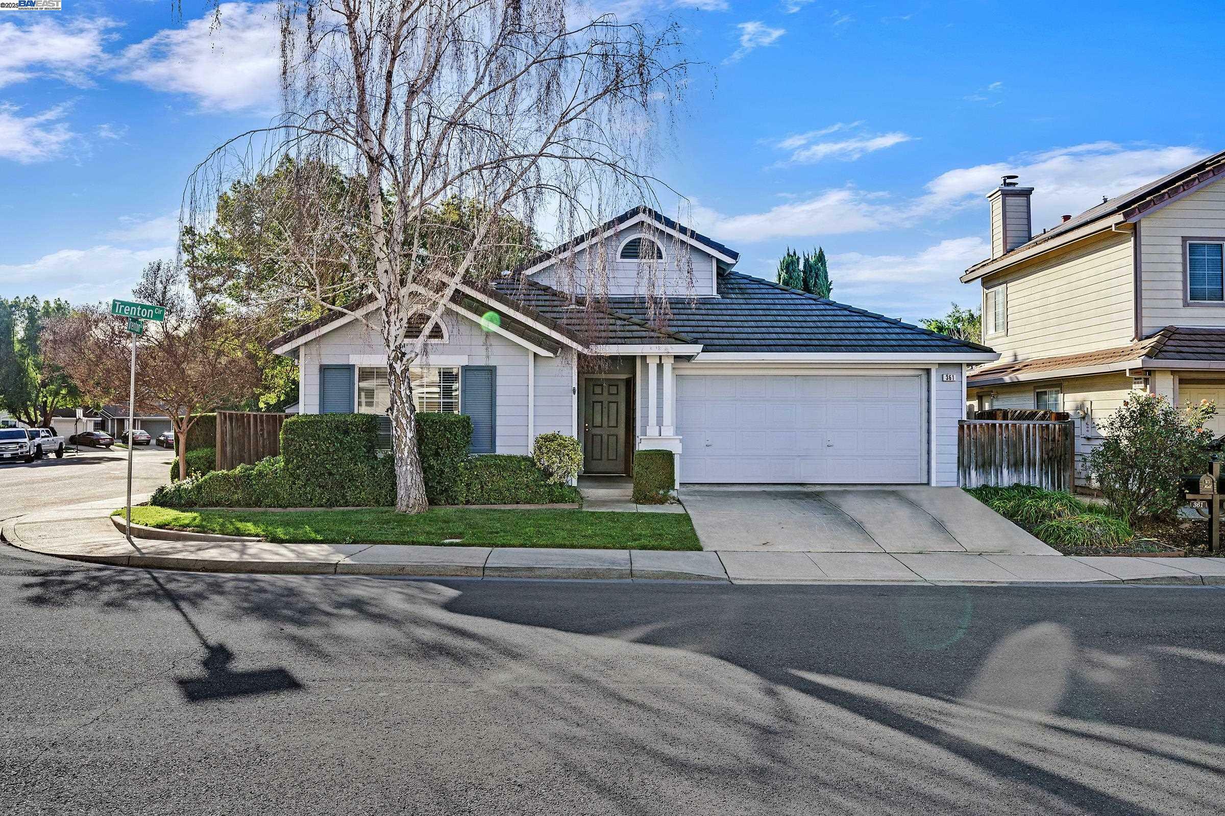 Property Photo:  361 Trenton Cir  CA 94566 