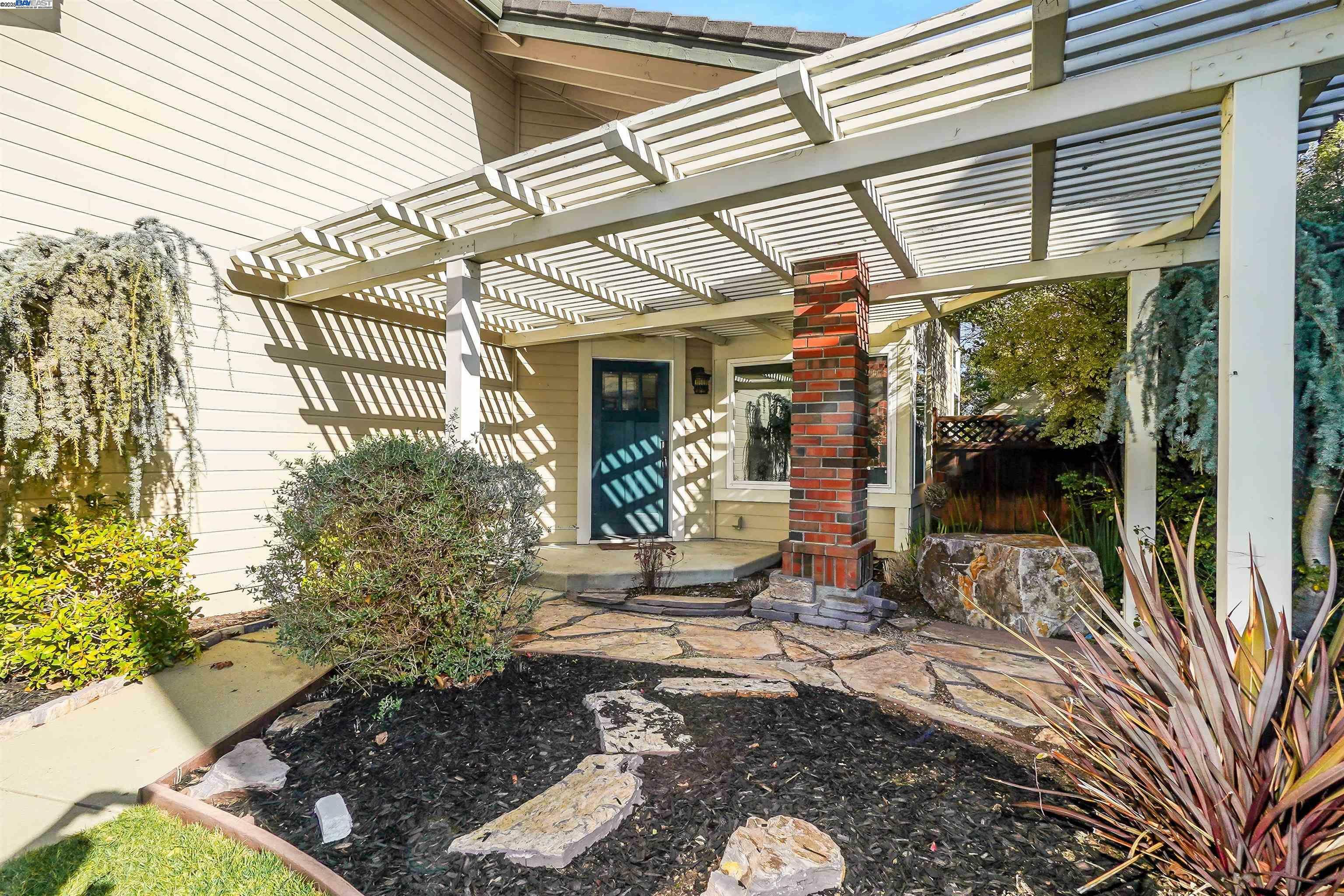 Property Photo:  8057 Crossridge Rd  CA 94568 