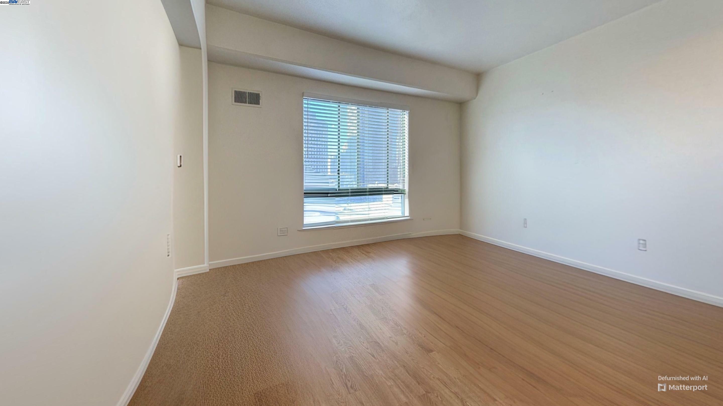 Property Photo:  988 Franklin St 1201  CA 94607 