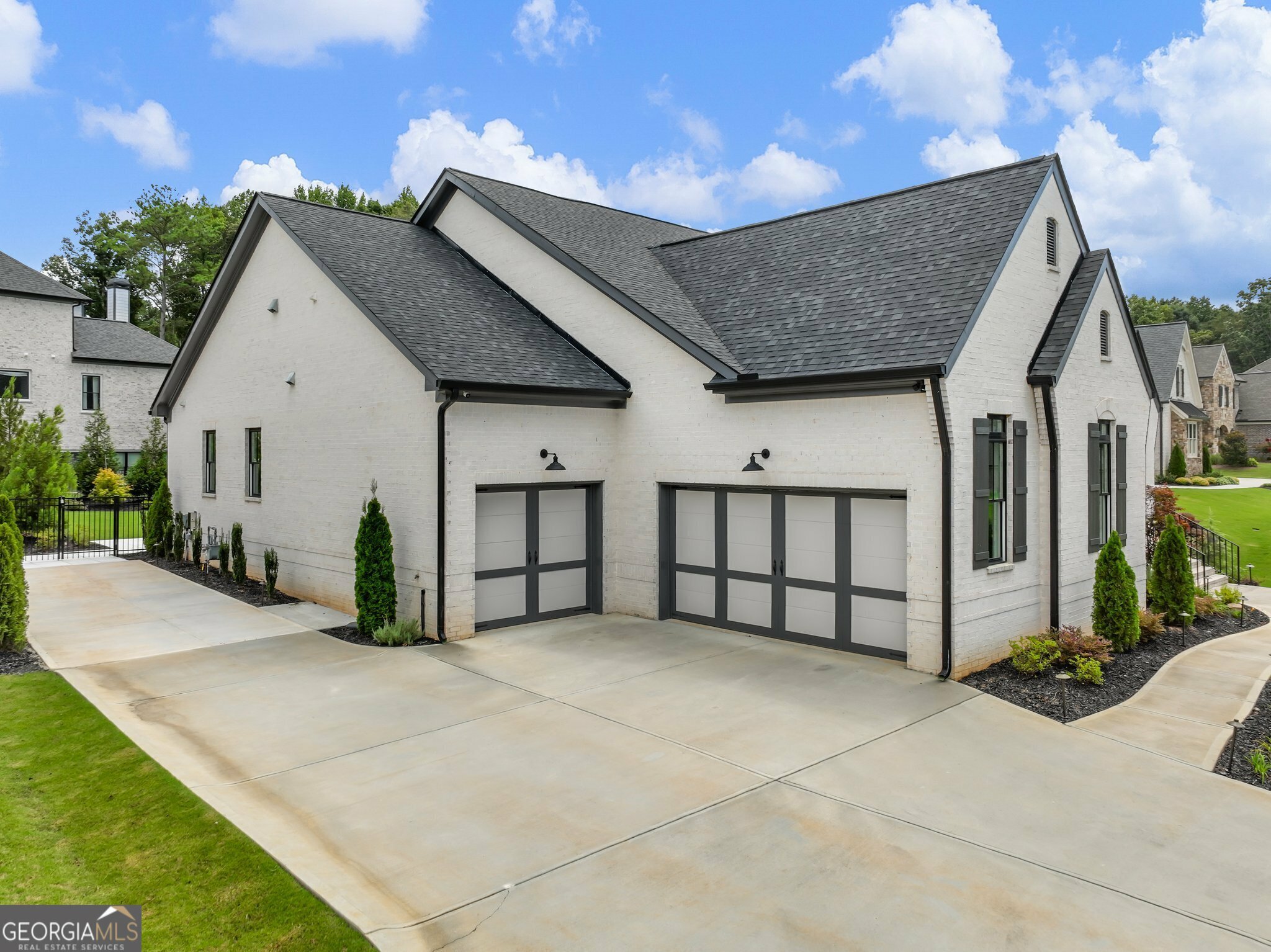 Property Photo: 2097 Covered Bridge Drive GA 30517