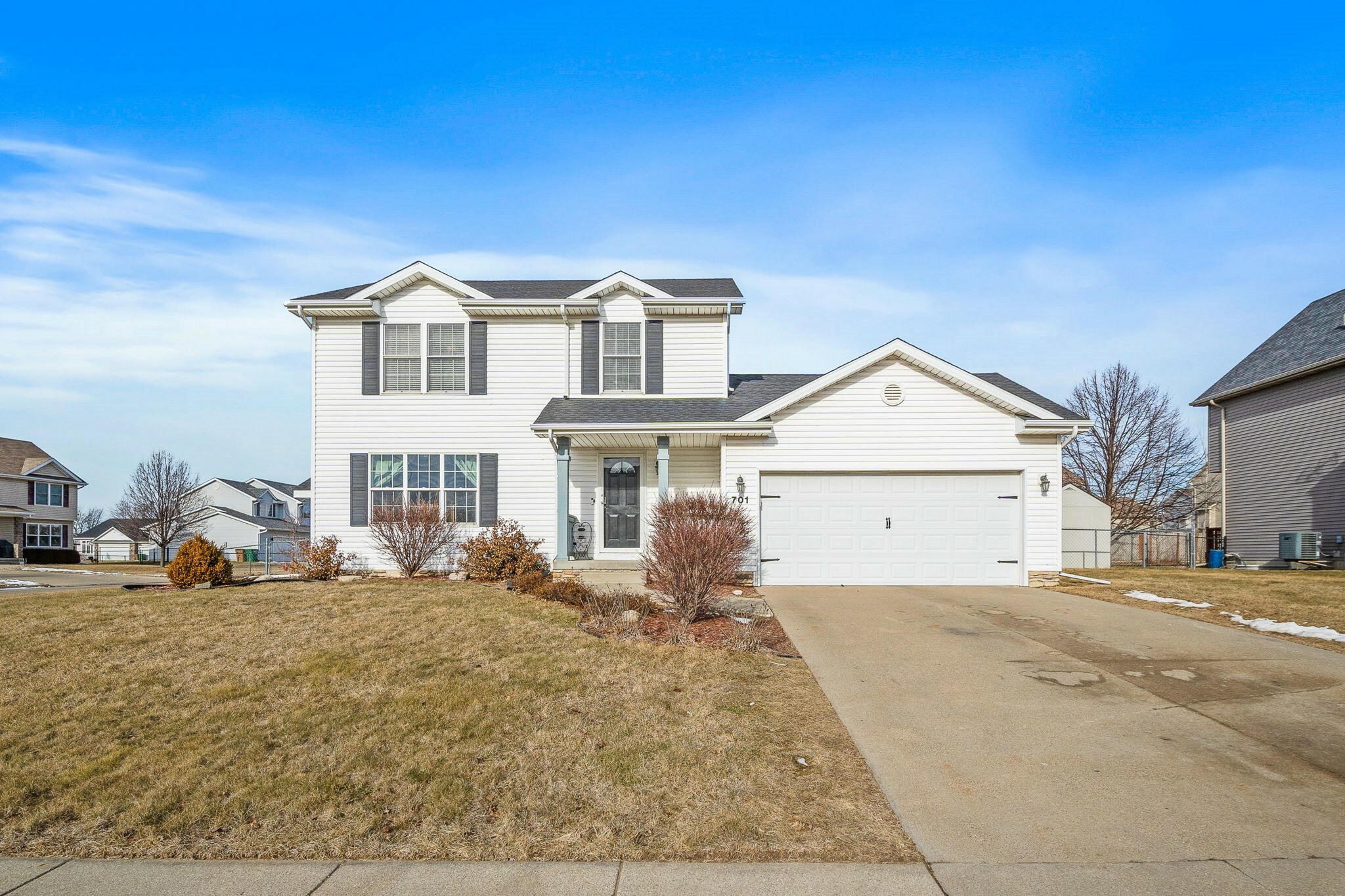 Property Photo:  701 NE 12th Street  IA 50111 