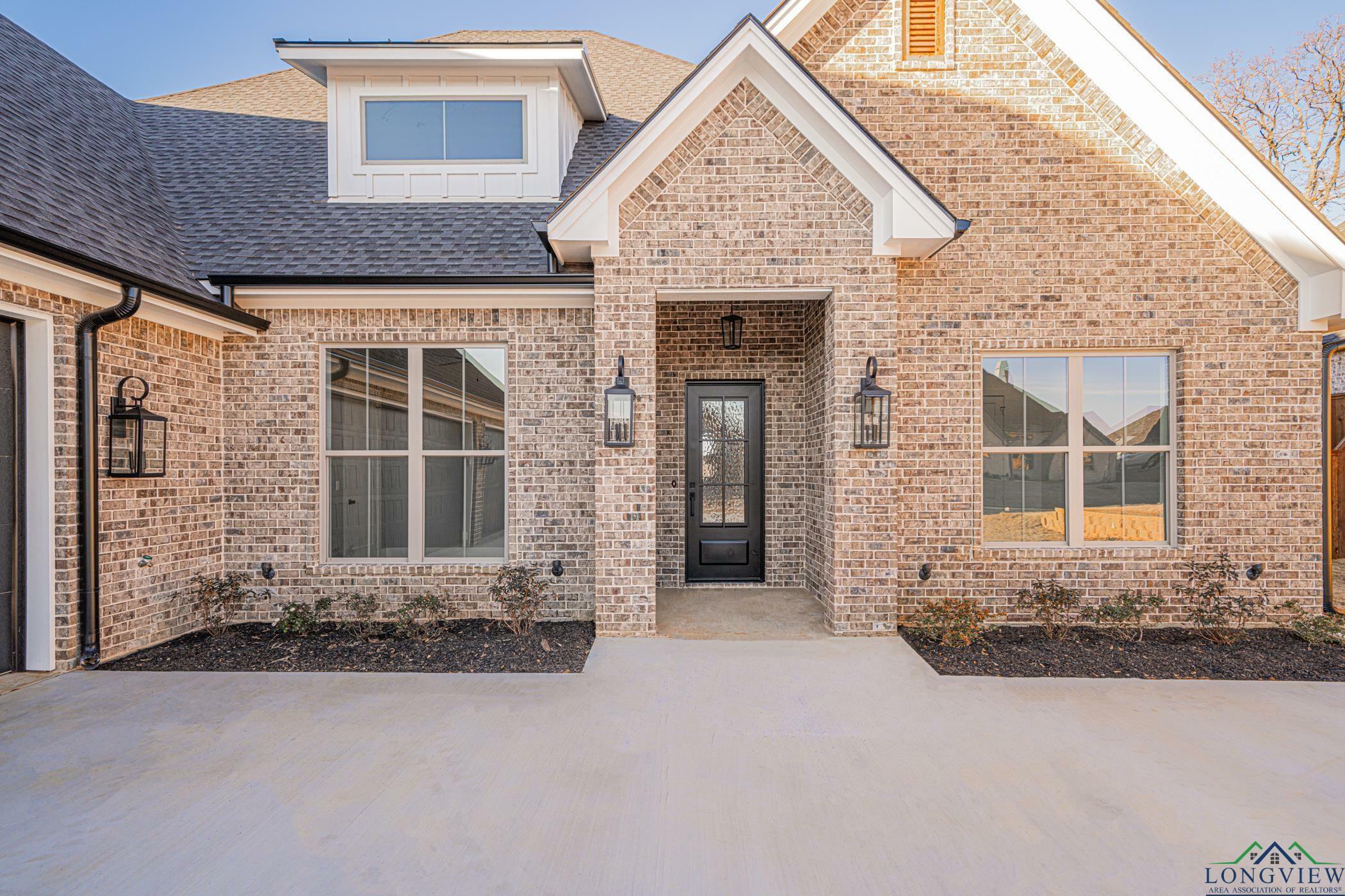 Property Photo:  3924 Hidden Hills Circle  TX 75605 