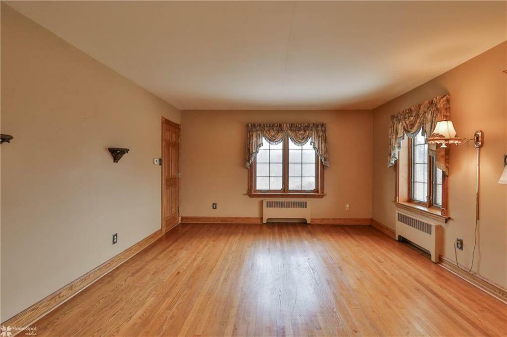 Property Photo:  217 Adams Avenue  PA 18353 