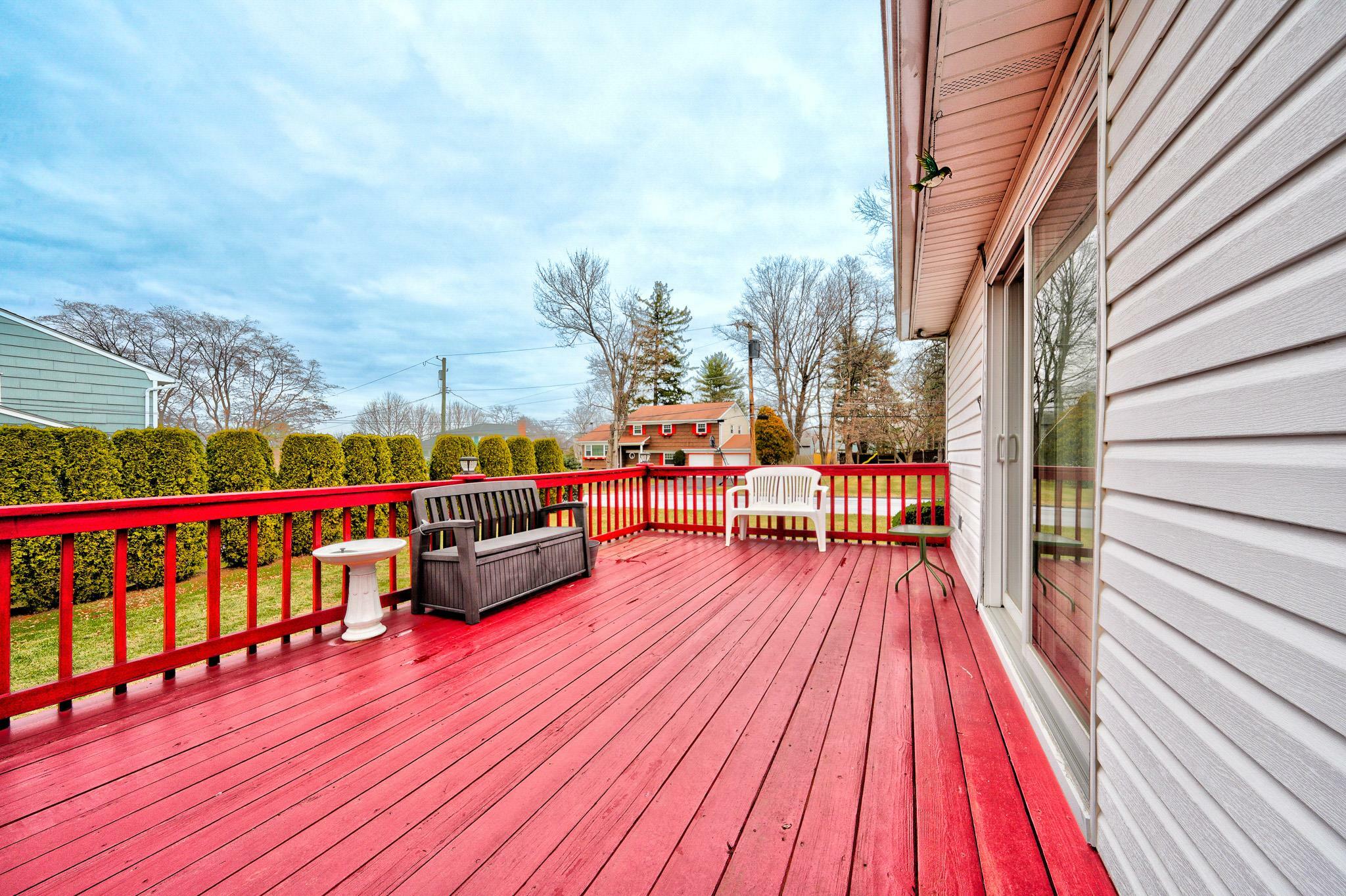 Property Photo:  77 Hillcrest Avenue  NY 10607 