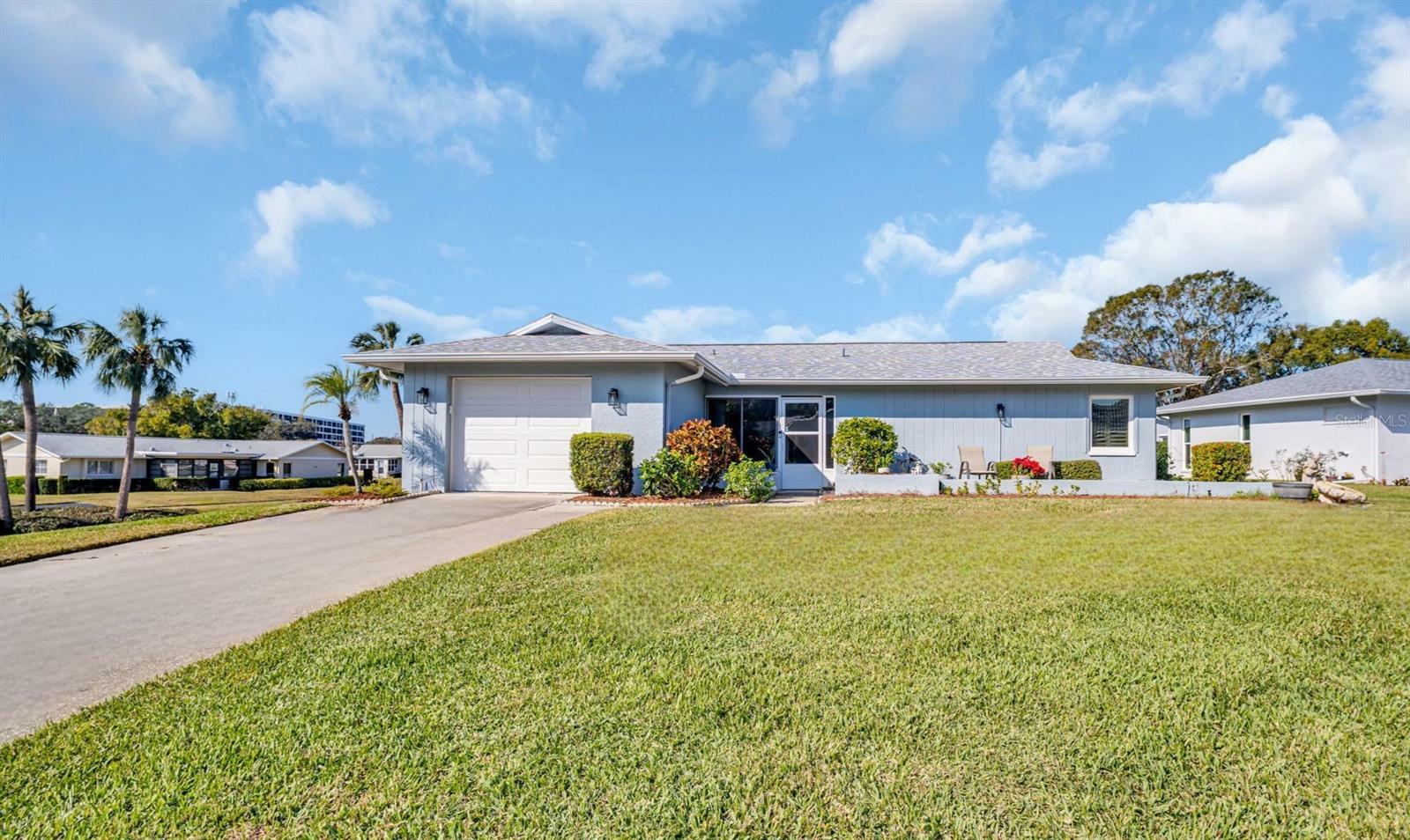 Property Photo: 1613 Heather Place FL 34684