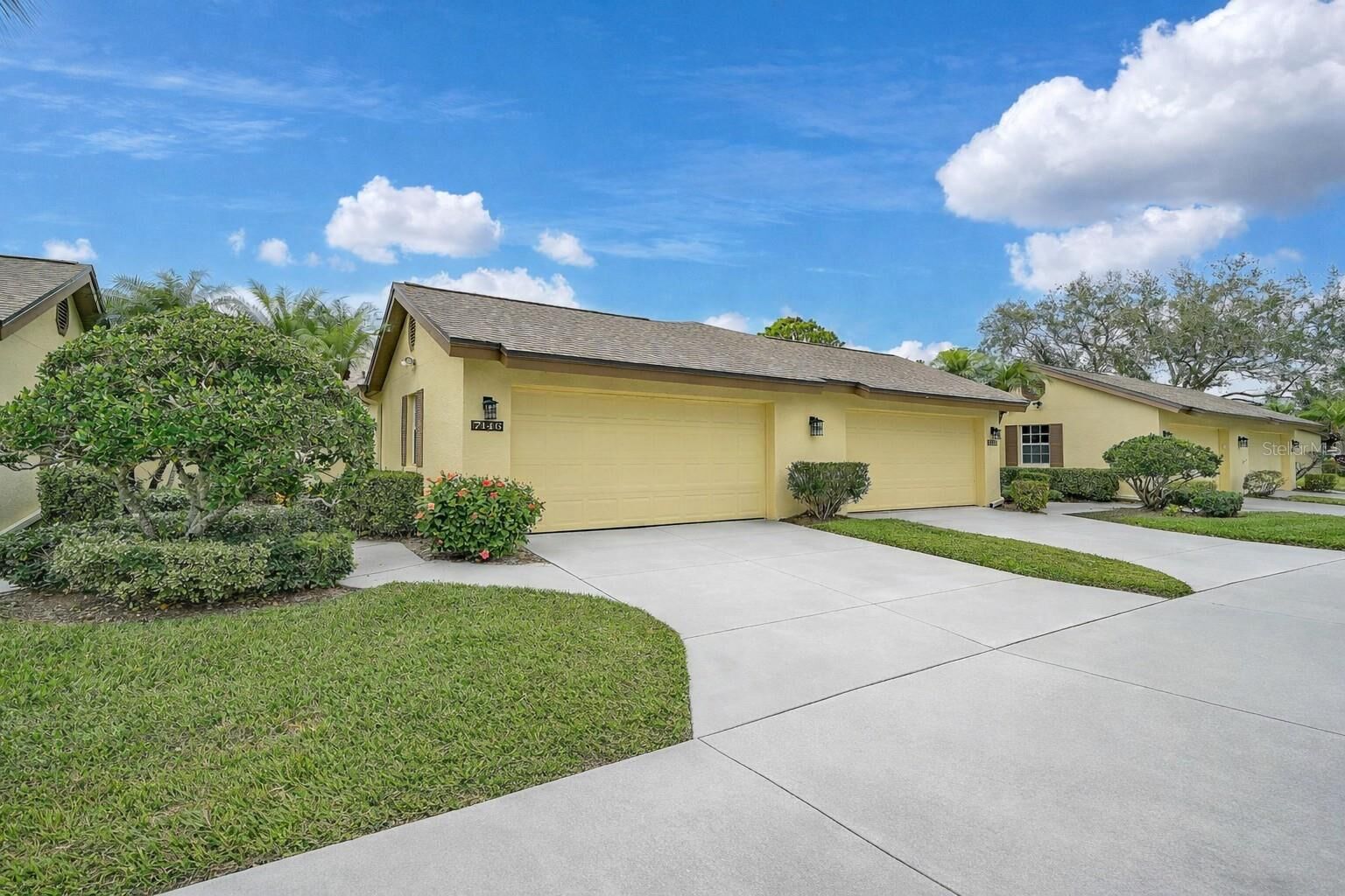 Property Photo:  7146 Lakeside Drive  FL 34243 