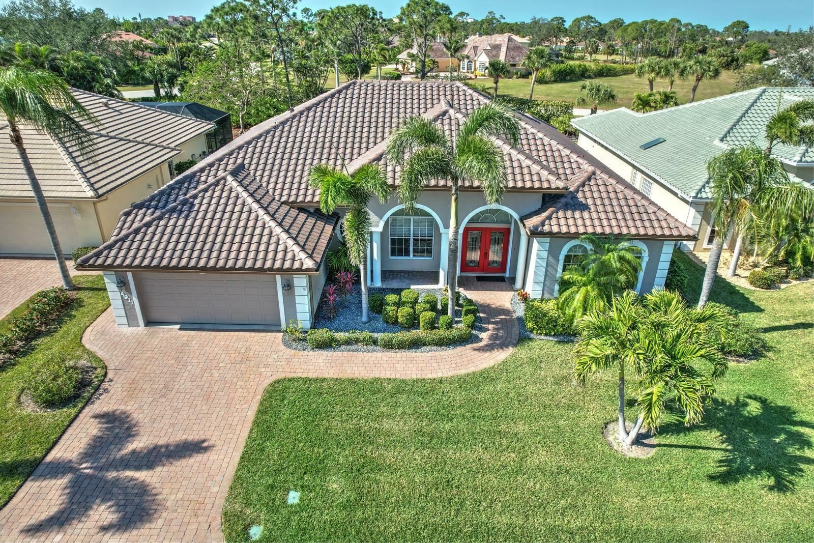 Property Photo:  4911 Linkside Drive  FL 33955 