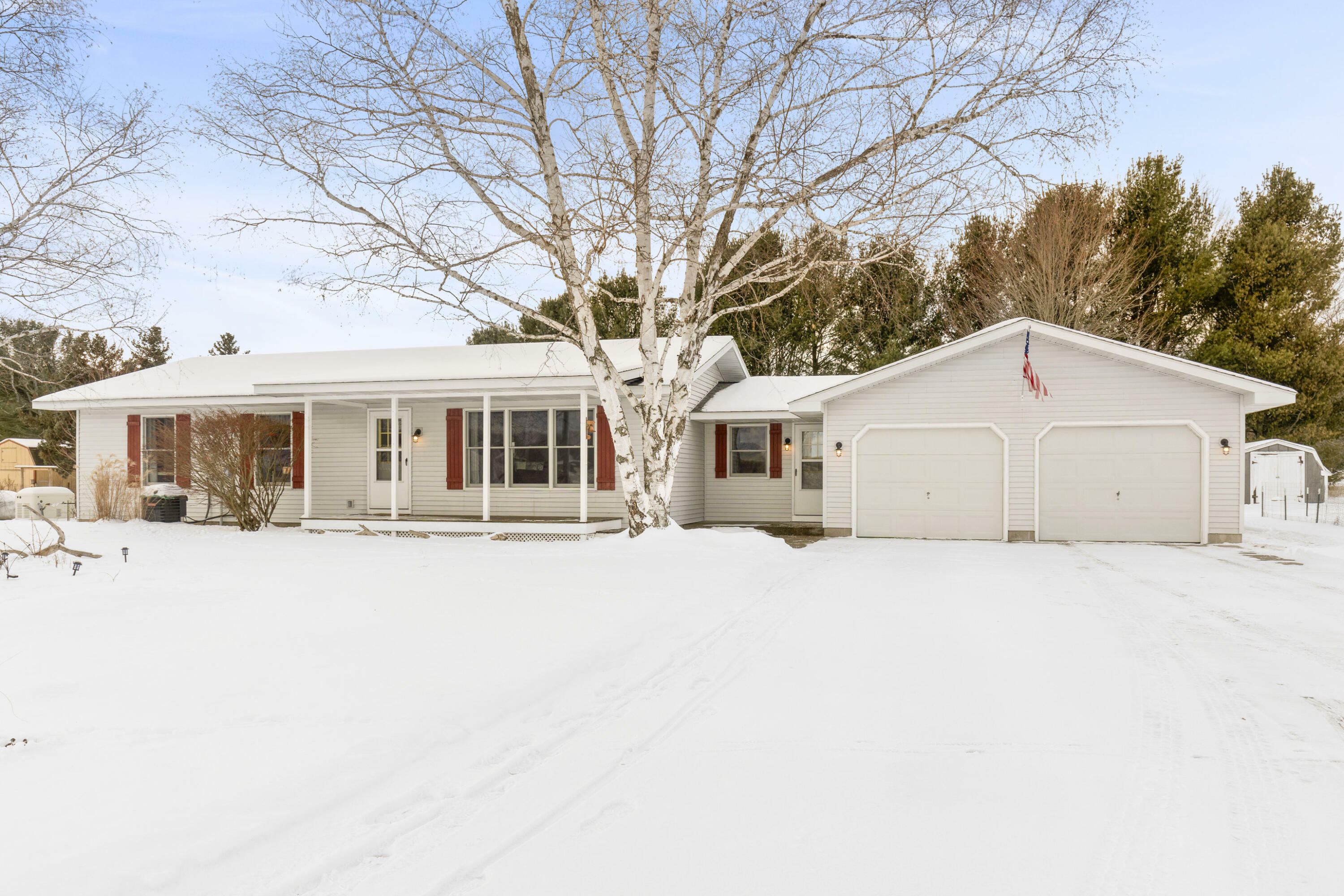 Property Photo:  2830 Bradford Rd Road  MI 49660 